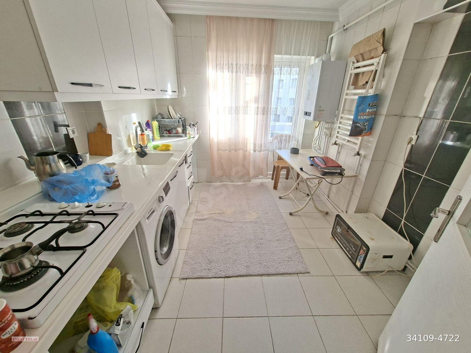 *ENKAY*FAHRİ KORUTÜRK MAHALLESİNDE CADDE YAKINI 3+1SATILIK DAİRE