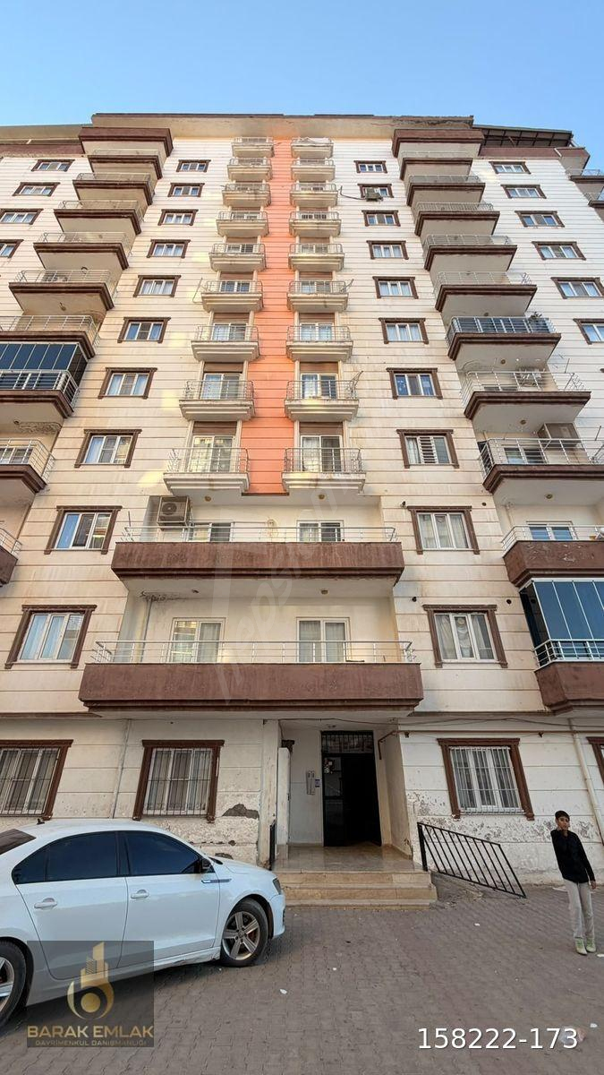 BARAK EMLAK'TAN HASTANE ARKASI SİTE İÇİ SATILIK 2+1 DAİRE