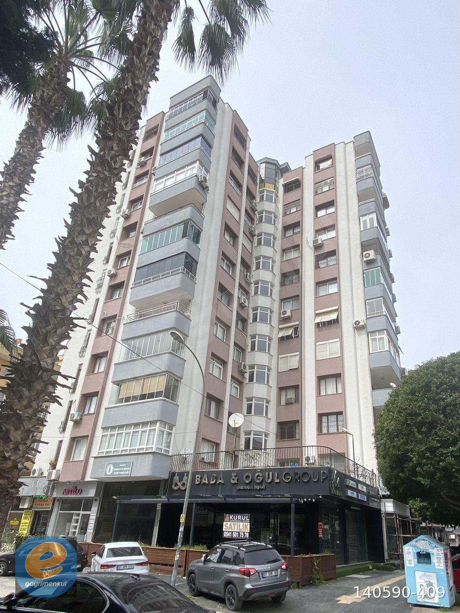 Reşatbey Ordu caddesi üzeri 4+1 Merkez park yanı 4 cepheli daire