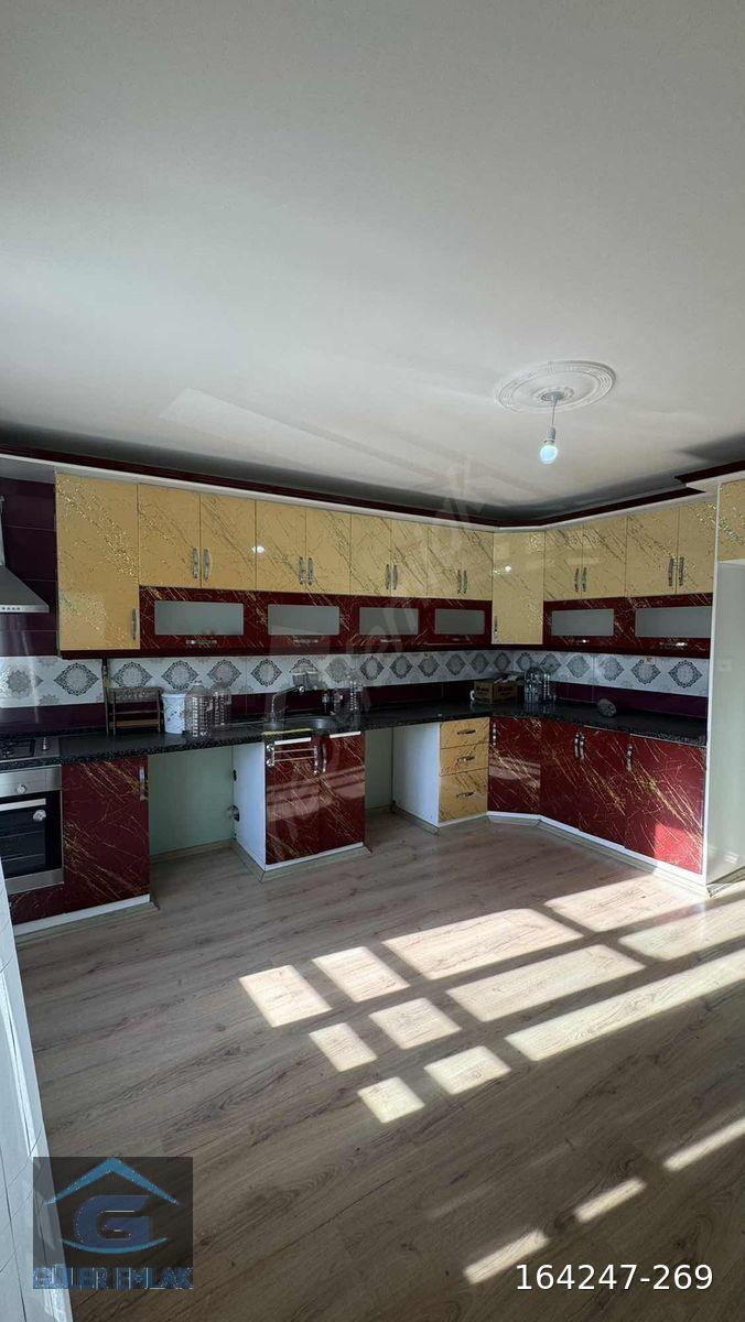 YENIMAHALLE 150 3+1 METRE KÖŞE YEŞILIN KARŞISI SATILIK DAİRE