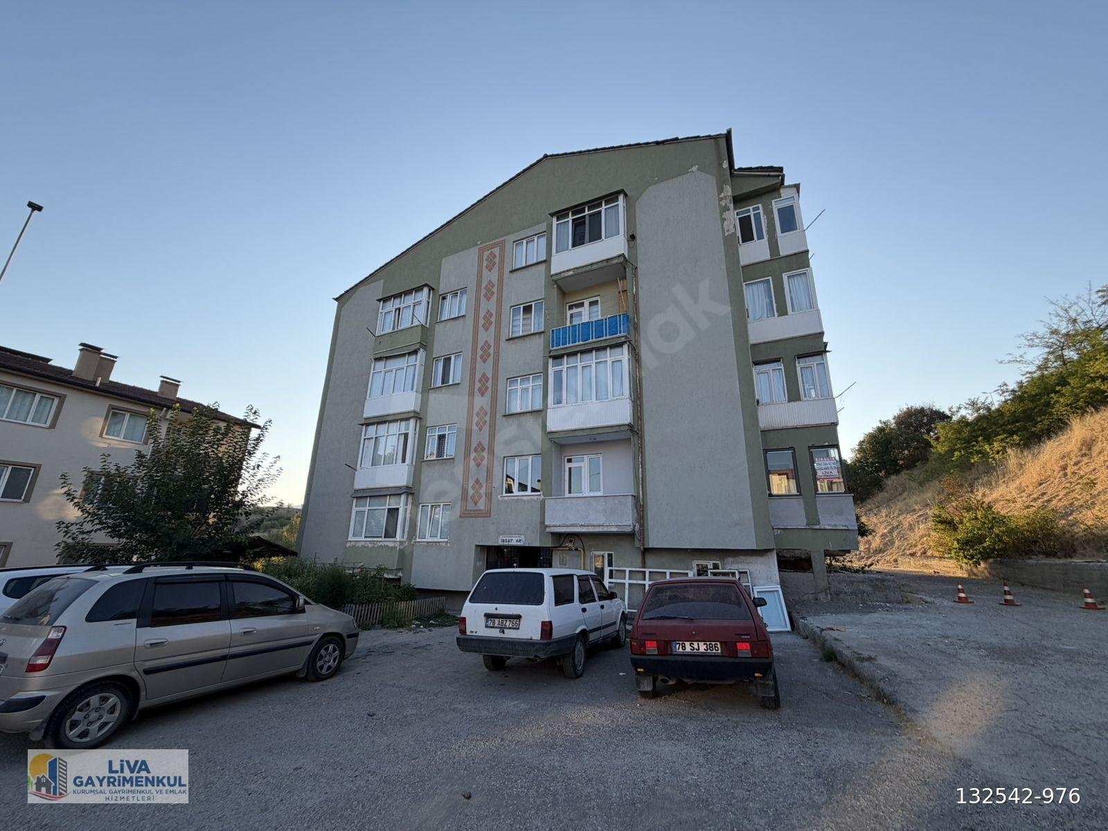 KARABÜK 5000 EVLER CUMHURİYET MAHALLESİNDE İÇİ YAPILI 3+1 DAİRE KİRALIKTIR