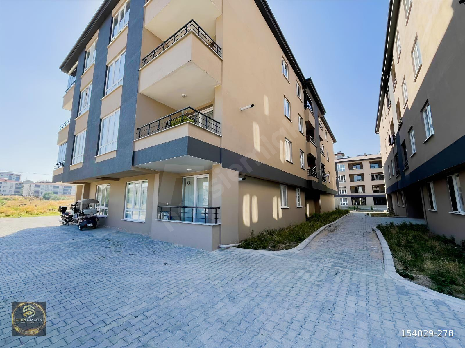 SARI EMLAK'TAN SATILIK 2+1 & 3+1 DAİRELER