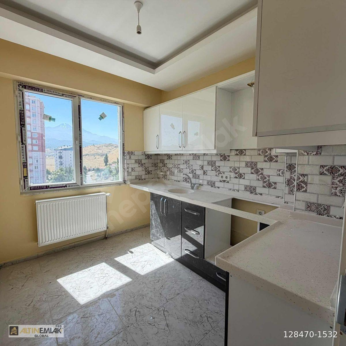 BATTALGAZİDE 2+1 SATILIK DAİRE