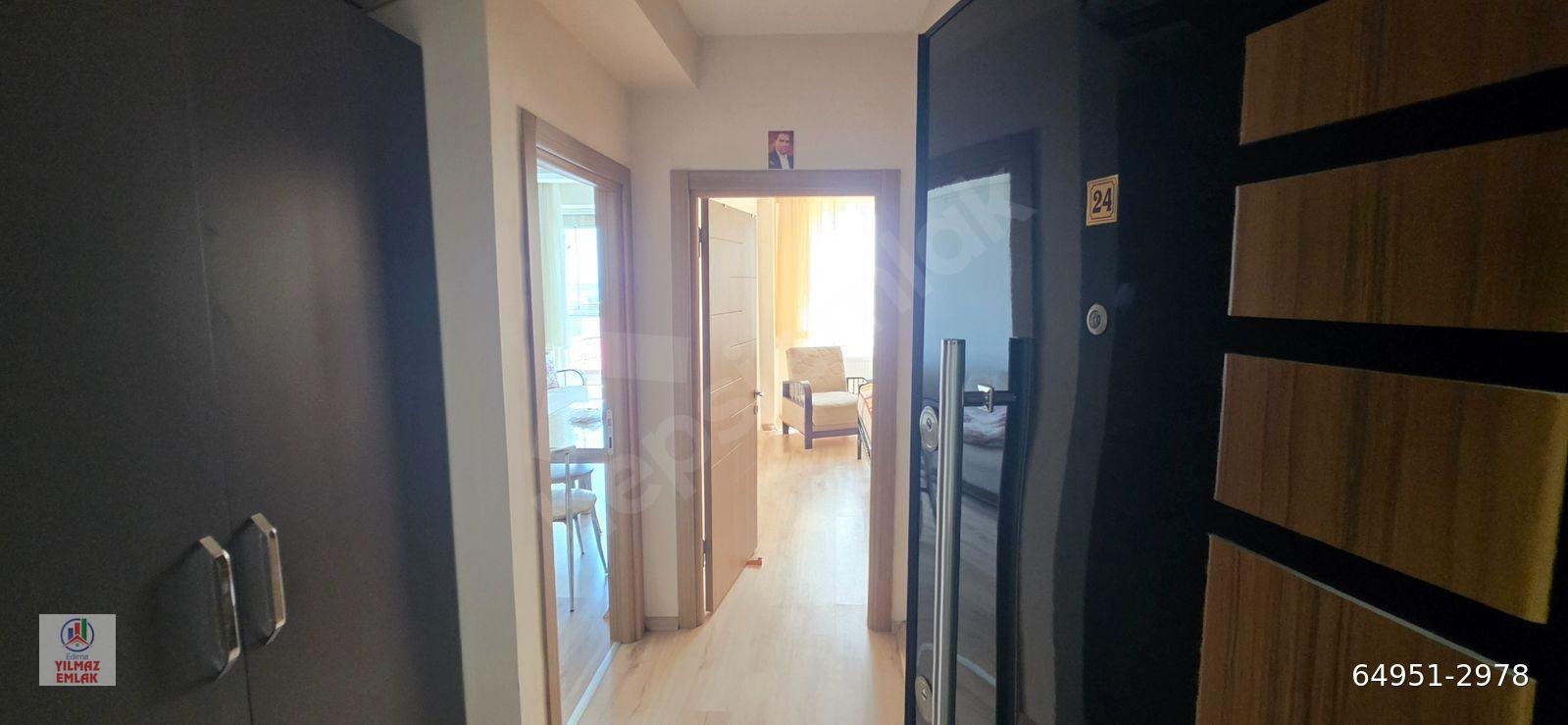 🏡 ATATÜRK MAHALLESİ’NDE SİTE İÇERİSİNDE, EŞYALI VE OTOPARKLI 1+1