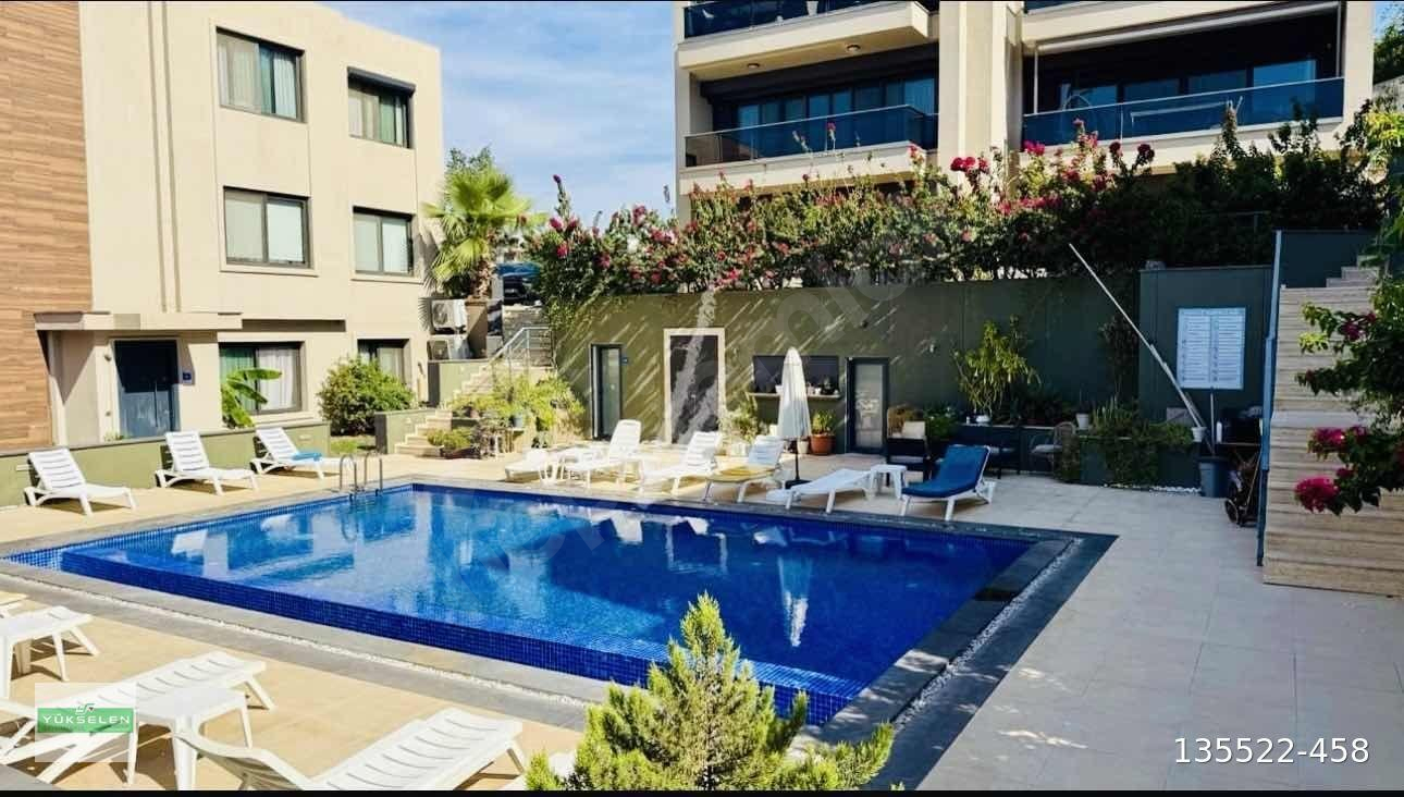 DENİZE YÜRÜME MESAFESİNDE DENİZ MANZARALI LÜKS RESİDANCE