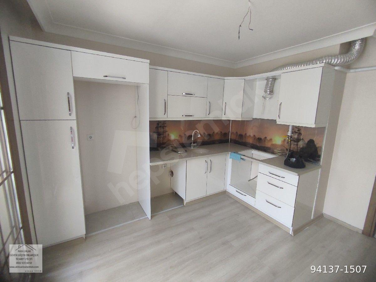 Akhisar Atatürk Mahallesi'nde 2+1 Kiralık Daire