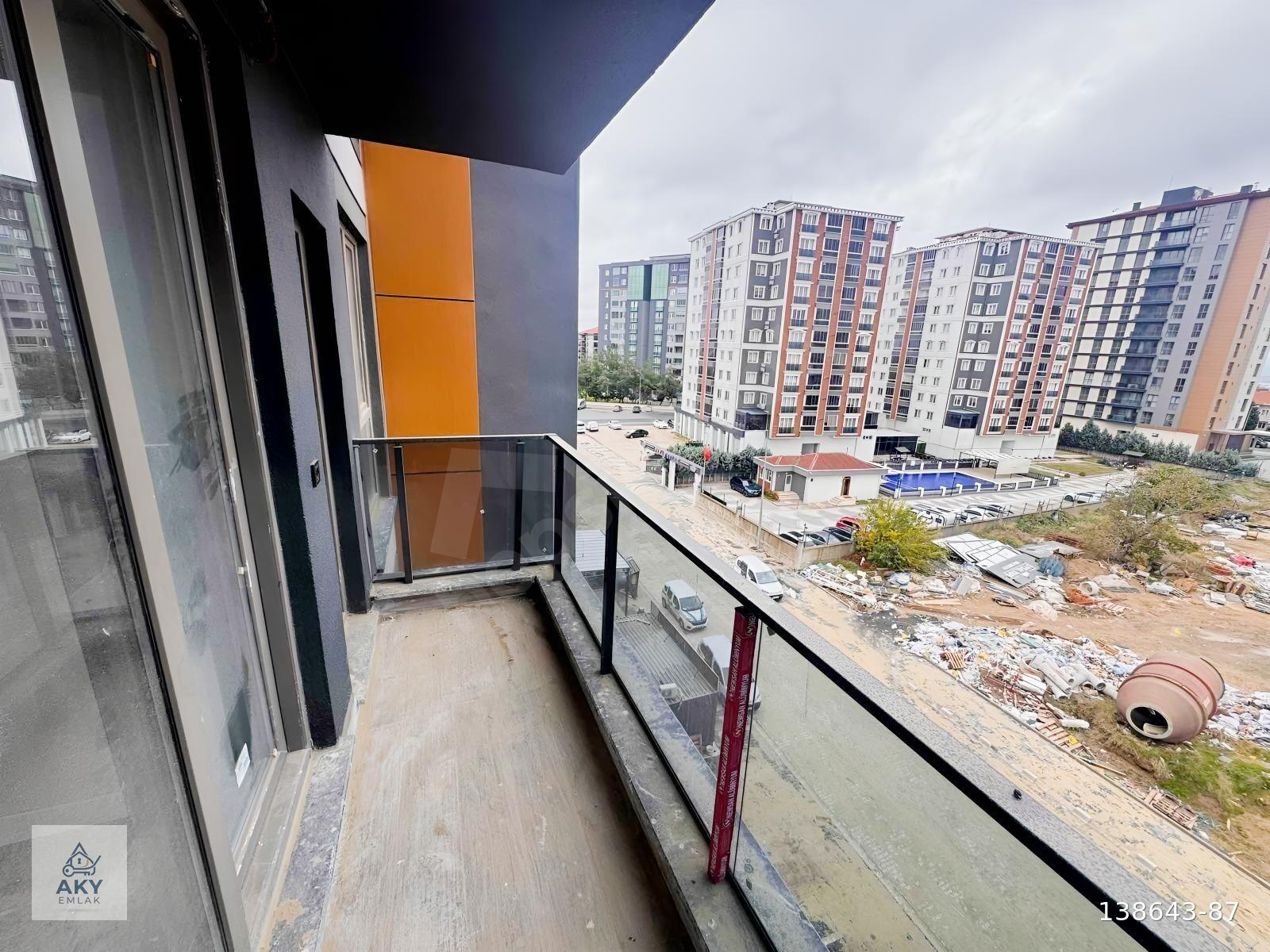 AKY EMLAK'TAN UYSAL VİA PALAZZO 2+1 SATILIK DAİRE KAPALI MUTFAK
