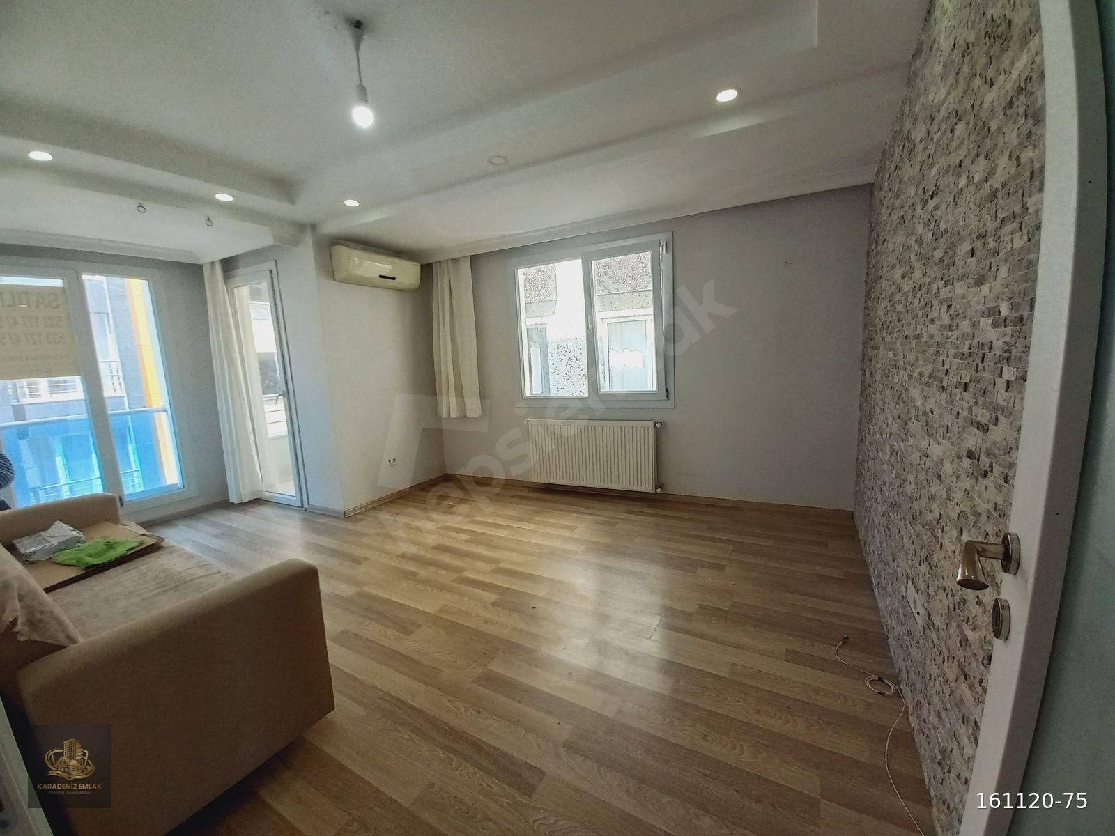 BAHÇELİEVLER YENİBOSNA HÜRRİYET MH SATILIK 75m 2+1 DAİRE KAT 4