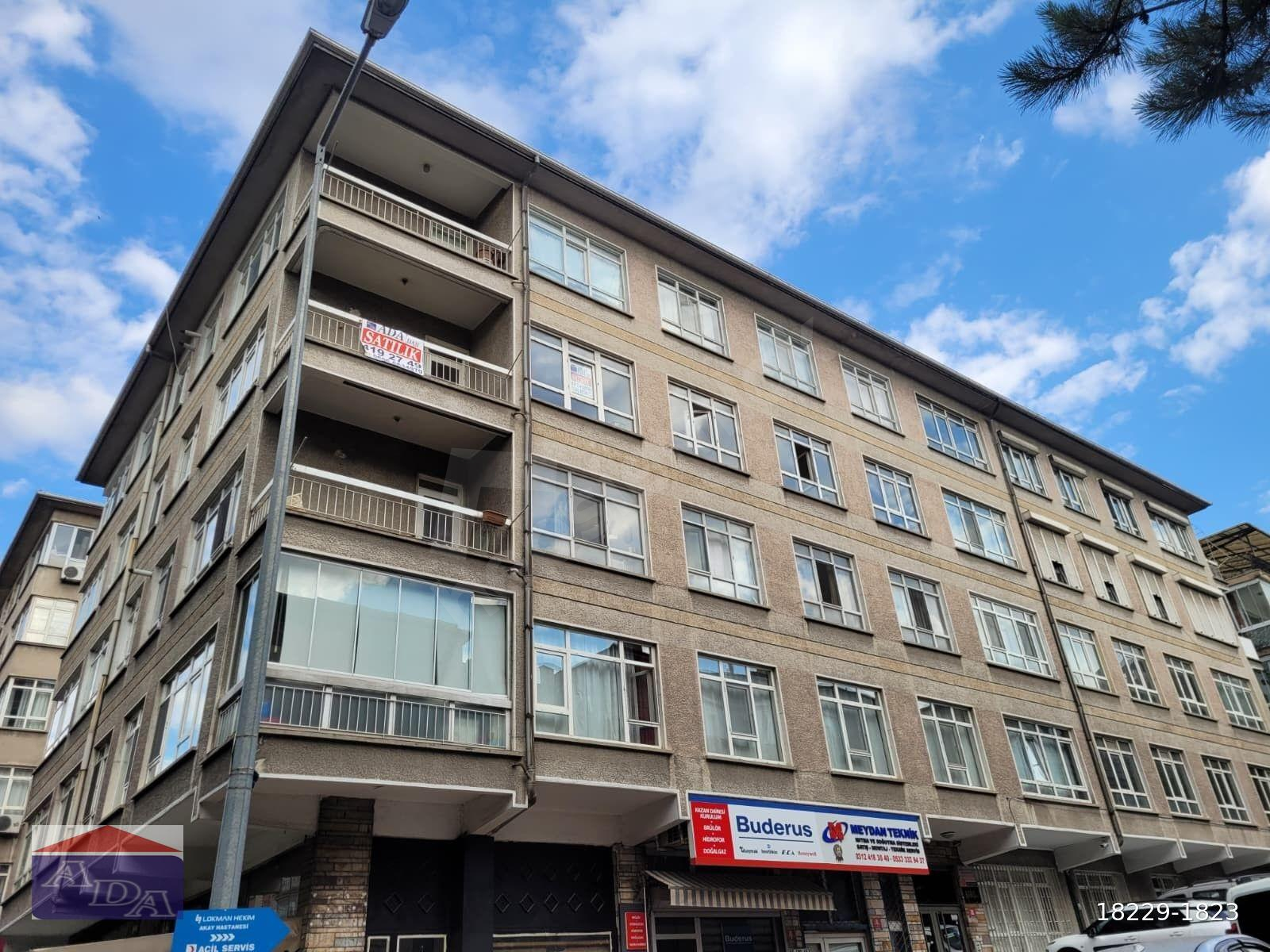KAVAKLIDERE ESAT'TA 3+1 ARA KAT ÖN CEPHE DAİRE KİRACISIZ TESLİM