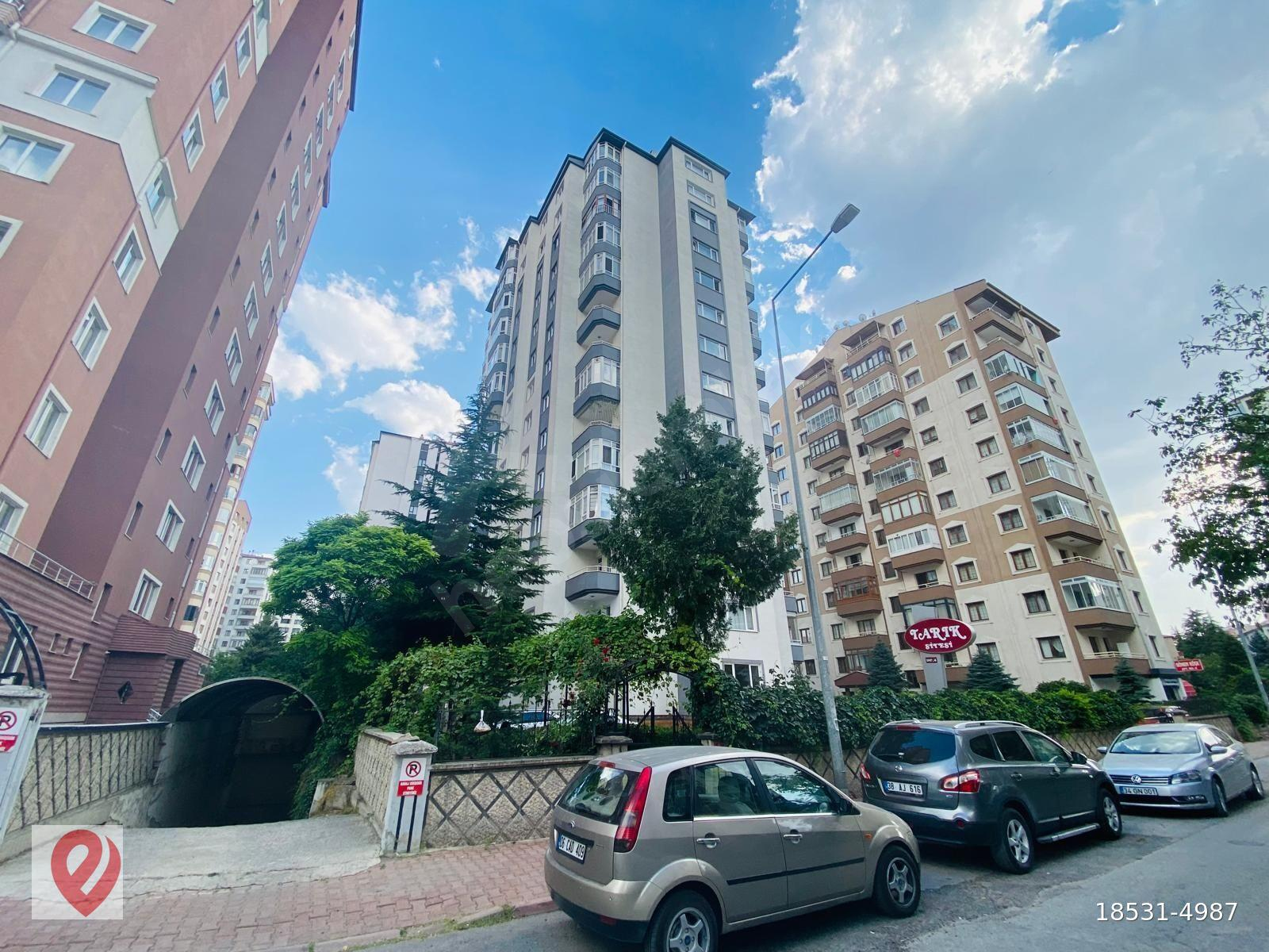 ERCİYES GAYRİMENKUL'DEN KÖŞK SOSYETE KARŞISI SİTE İÇERİSİ 3+1