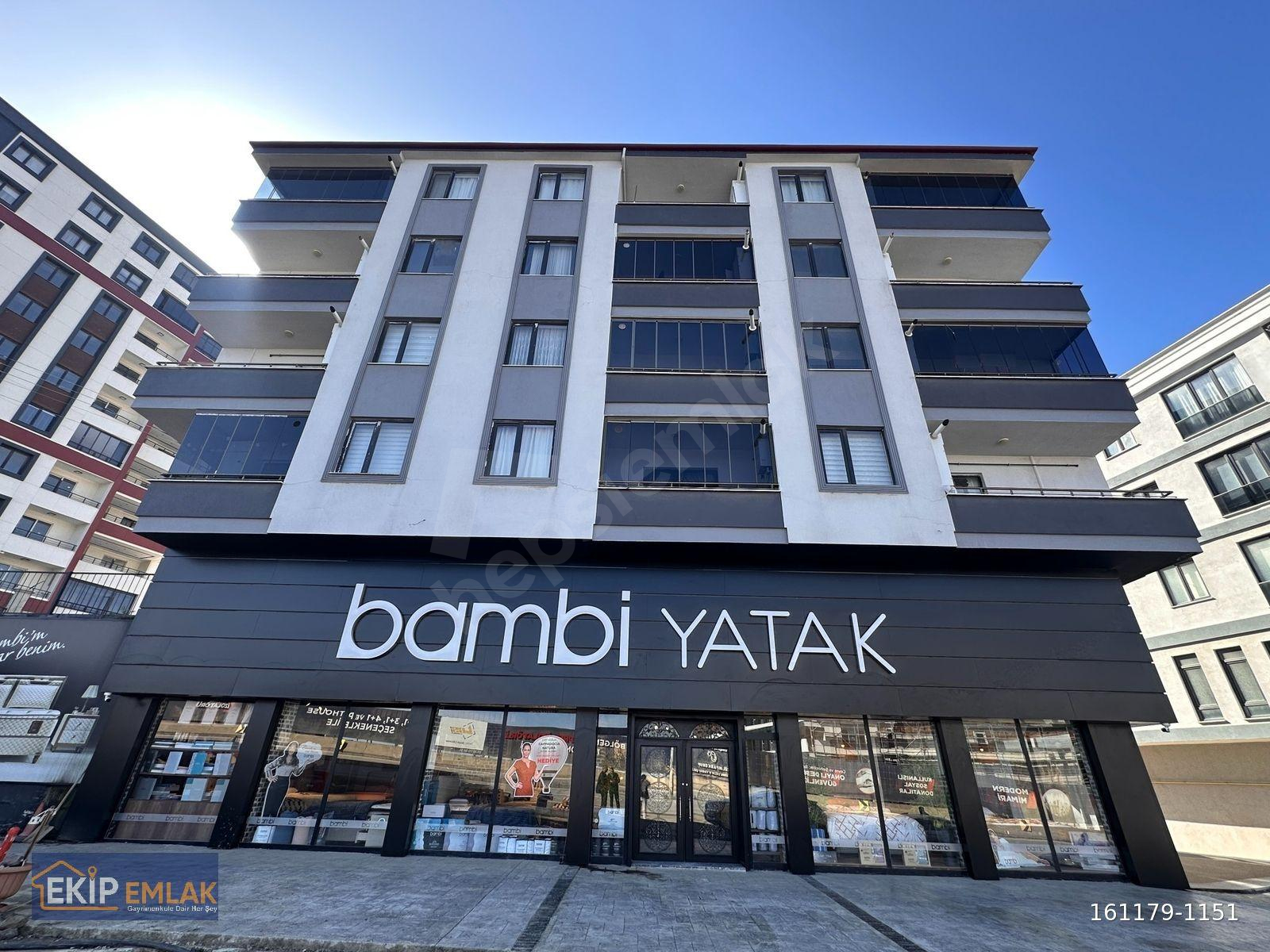 EKİN EMLAK; FULL DENİZ, BULVARA CEPHE, LÜKS EŞYALI SATILIK 1+1