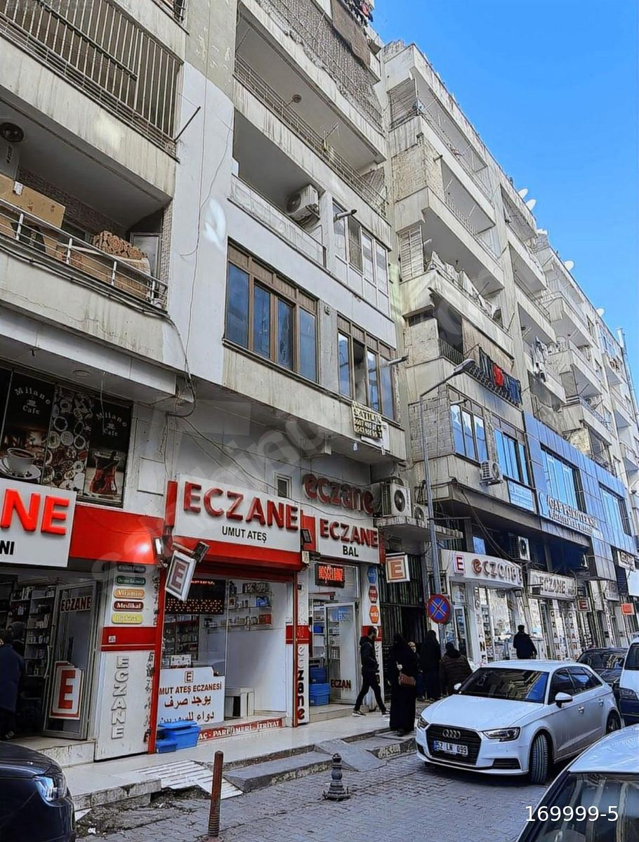 KESKİN EMLAK'TAN MEYDAN HAST. ***ACİL KARŞISI*** 125m2 2+1 DAİRE