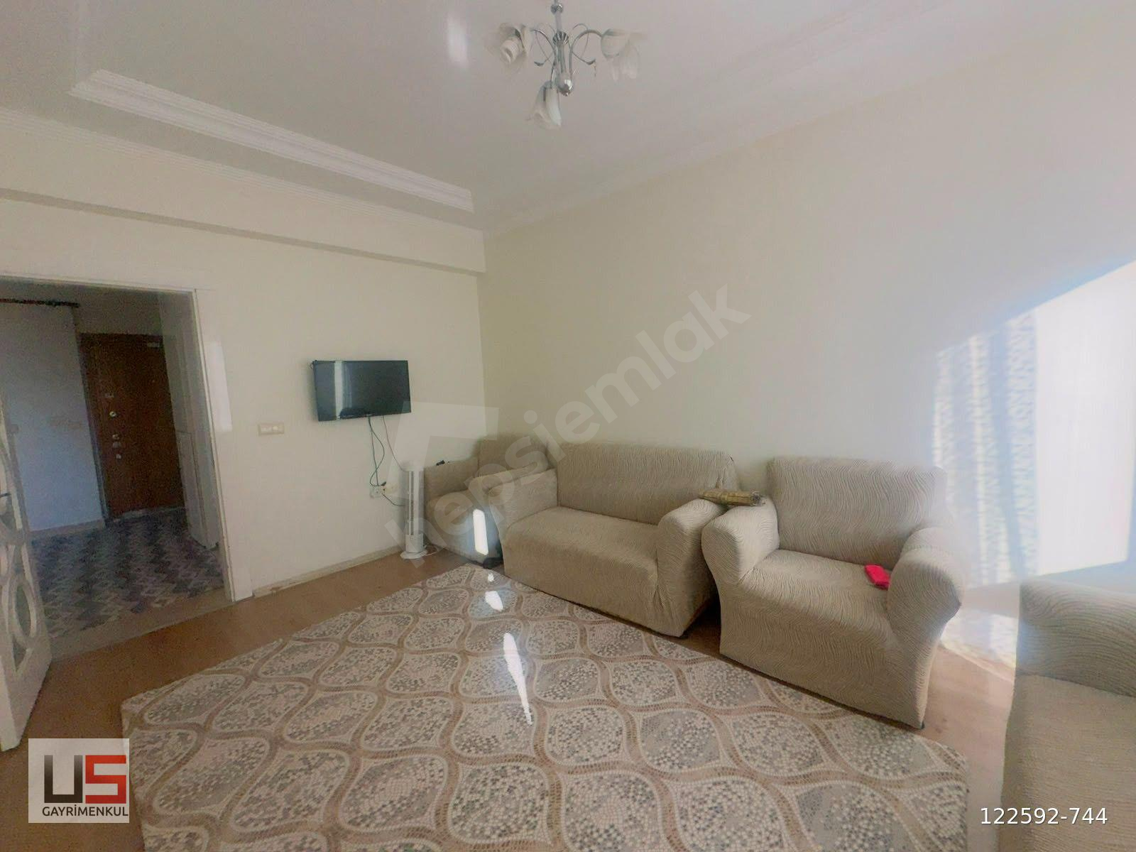 US GAYRİMENKUL'DEN ULAŞIMA YAKIN KARACAAHMET'TE 110 m² 2+1 KİRALIK DAİRE