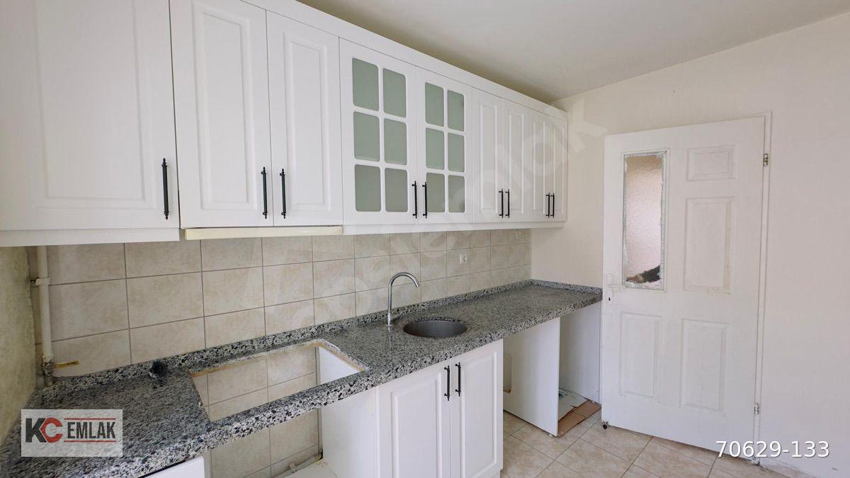 KC EMLAKTAN MERKEZİ KONUM ARA KAT KİRALIK 2+1 DAİRE