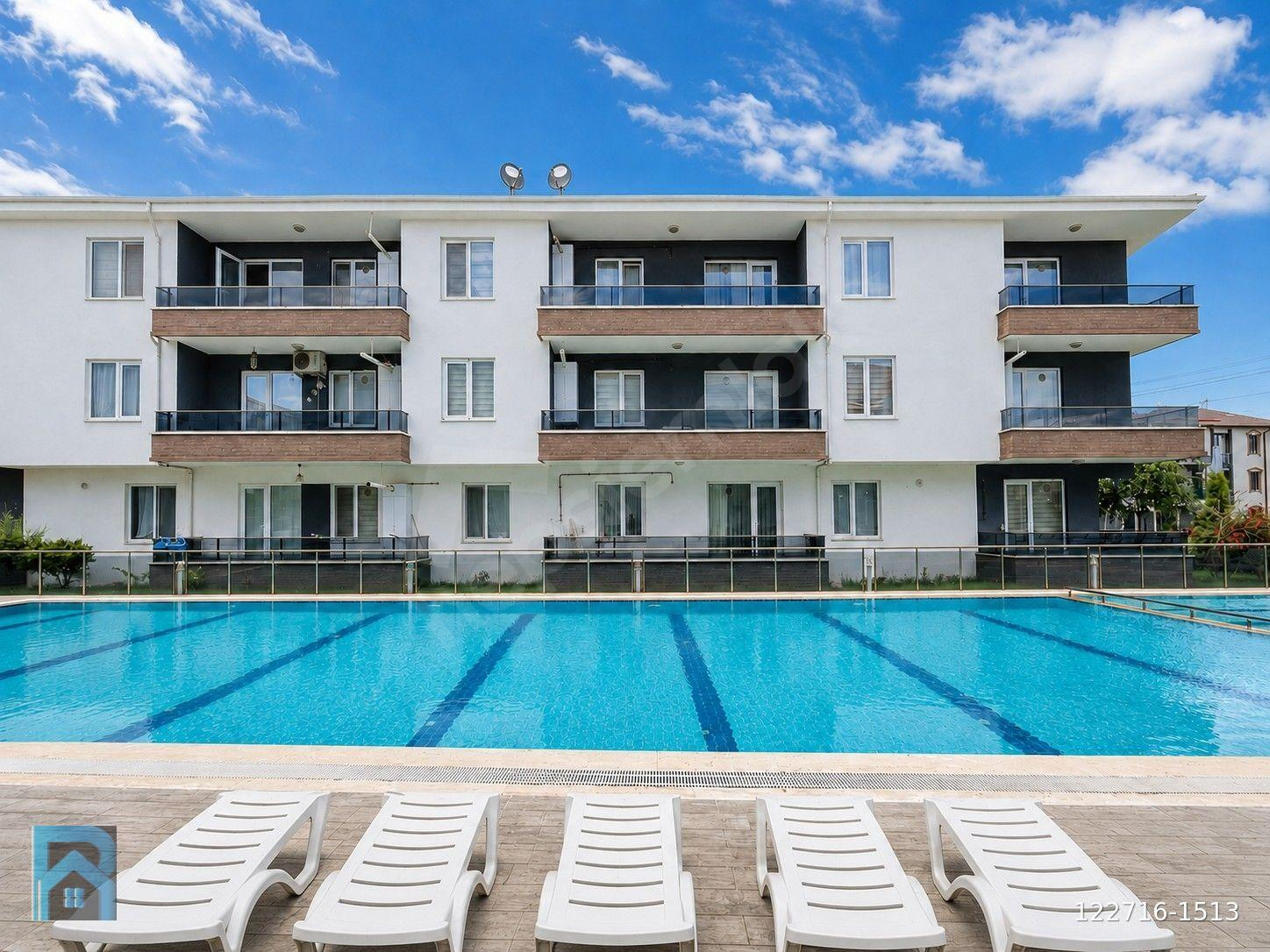 TAMAMI BU FİYATA HAVUZLU GÜVENLİKLİ SİTE İÇİNDE 2+1 FIRSAT DAİRE