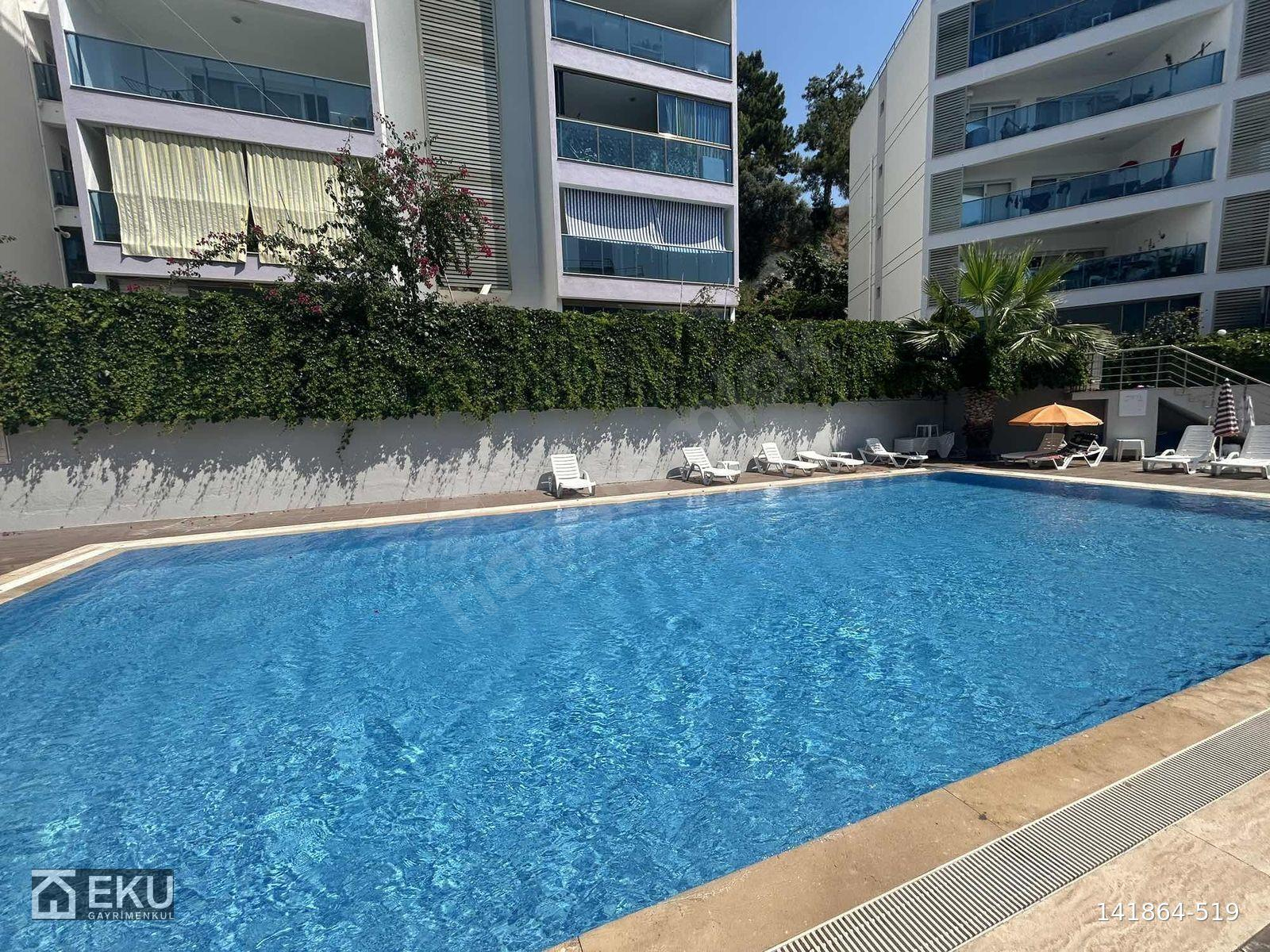 ACİLL KUŞADASI MERKEZ HAVUZLU SİTEDE SATILIK 2+1 FIRSAT DAİRE