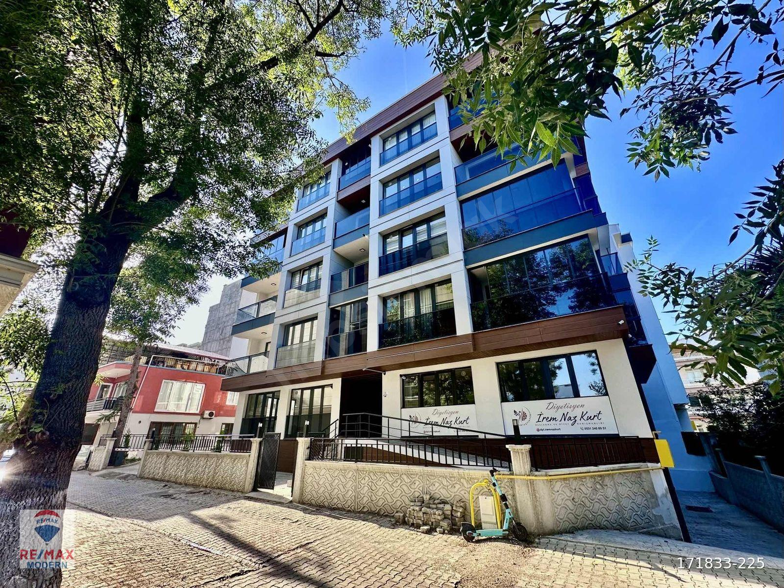 Sahil'de Satılık Lüks 2+1 Daire
