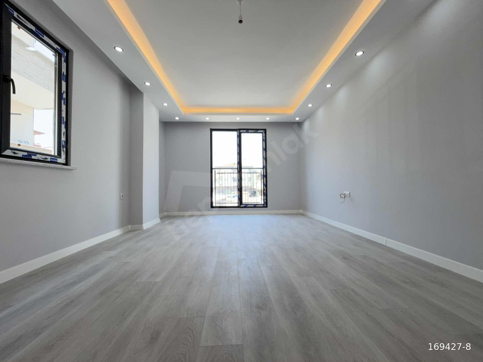 OSMANGAZİ MAH 2+1 95 m² ASANSÖRLÜ FIRSAT ARAKAT