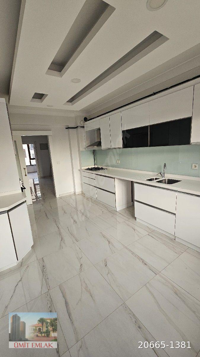 gunesevler 4+1 site icinde 15 katl binanin 8 katinda.28 metre cam balkon