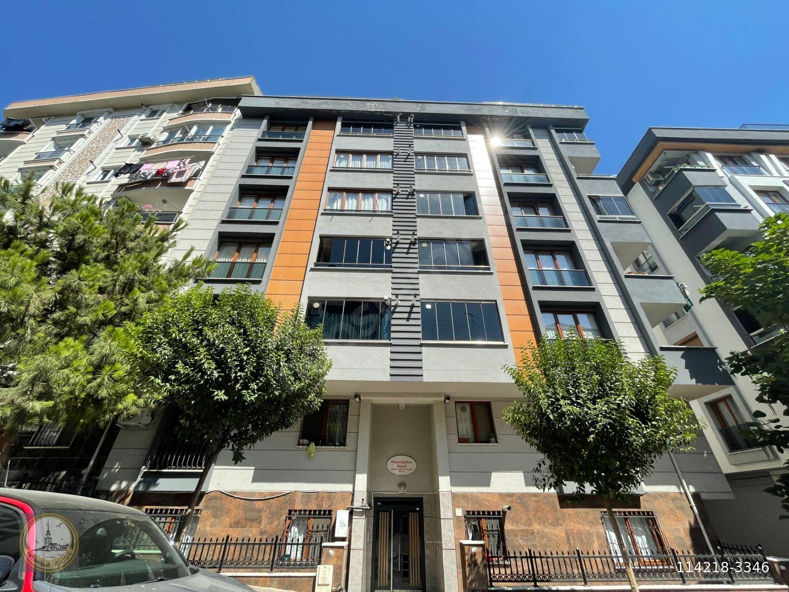 İSTANBUL HOUSE'DAN BAHÇELİEVLER'DE 4+2 KULLANIŞLI GENİŞ DUBLEKS