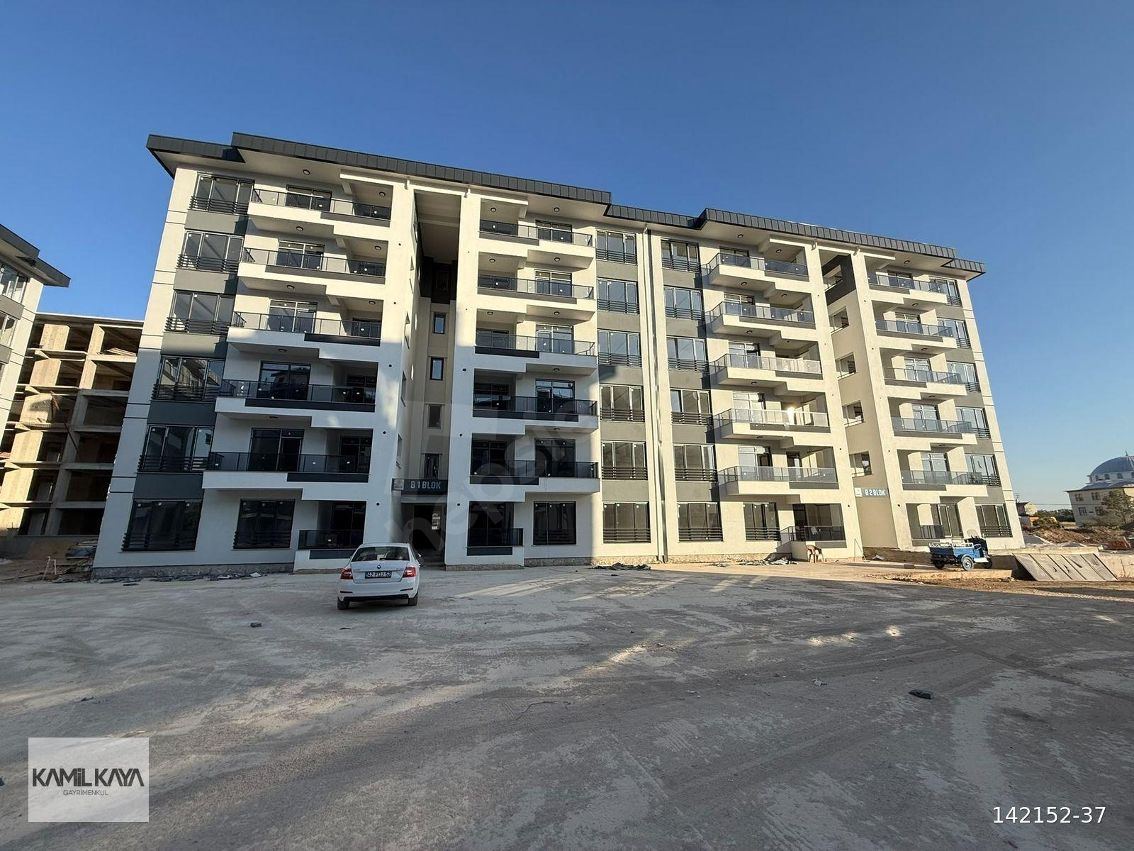 KAMİL KAYADAN SİTE İÇİ BAHÇE KATI ÖDEMESİZ SATILIK 3+1 DAİRE