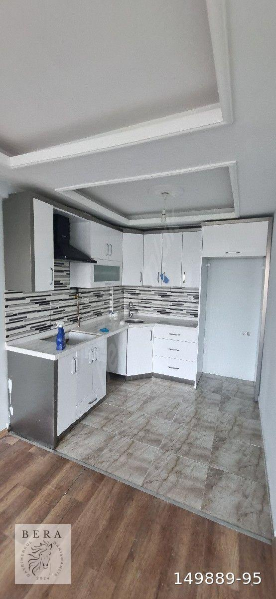 BERA GAYRİMENKUL ÇARŞI MERKEZİNDE KİRALIK 1+1 DAİRE