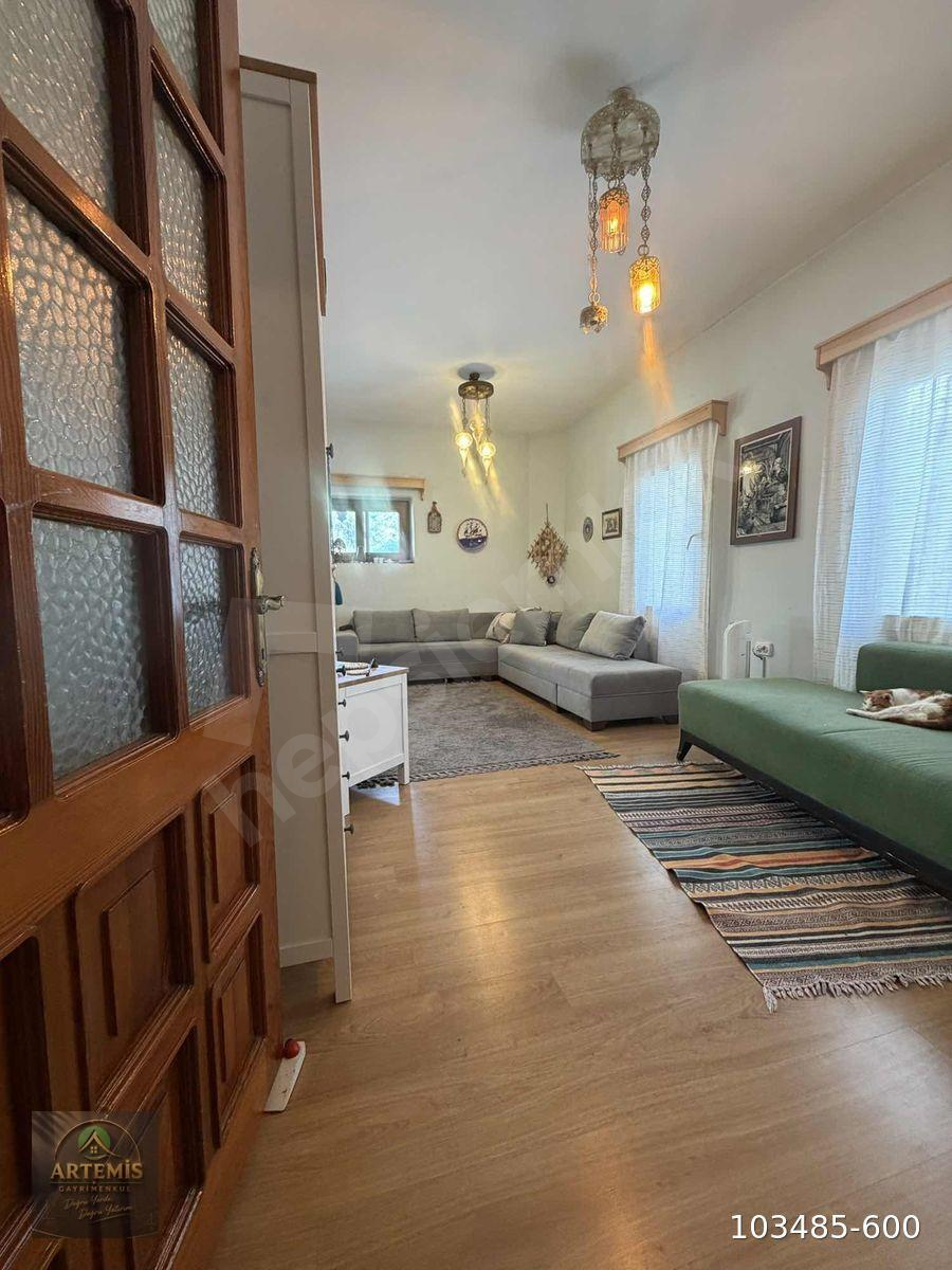Denize Yürüme Mesafesinde Çarşı İçi Bahçeli Daire