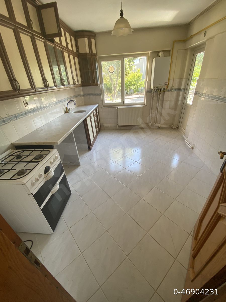 Muzaffer Türkeş mahallesi 3+1 kiralık daire