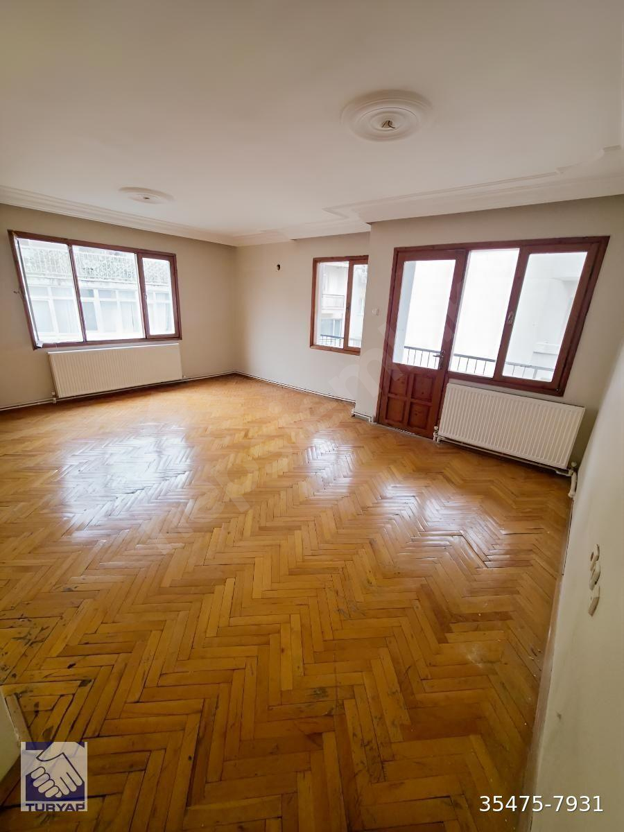 Bayraklı Mansuroğlun da Ara Kat Doğalgazlı 3+1 Kiralık Daire
