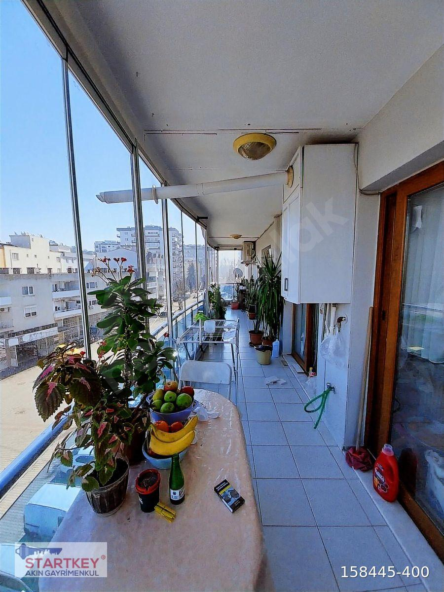 Girne Anadolu Caddesinin Köşesinde Çok Ferah Satılık 3+1