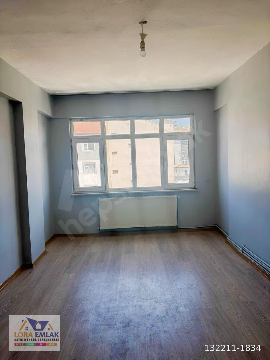 DEVREK YOL AYRIMINDA ERDEMİR'E ÇARŞIYA PAZARA YAKIN SATILIK 2+1