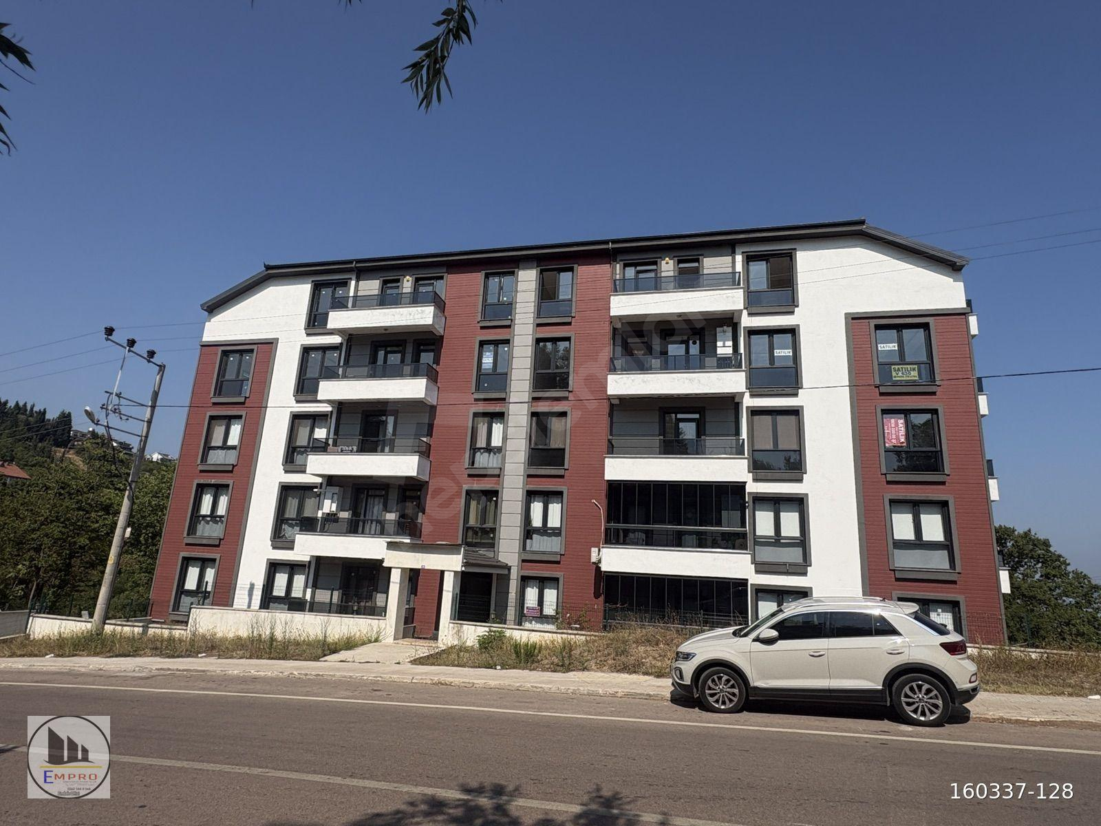 BAŞİSKELE’DE SÜPER KONUMDA DOĞA MANZARALI DAİRE