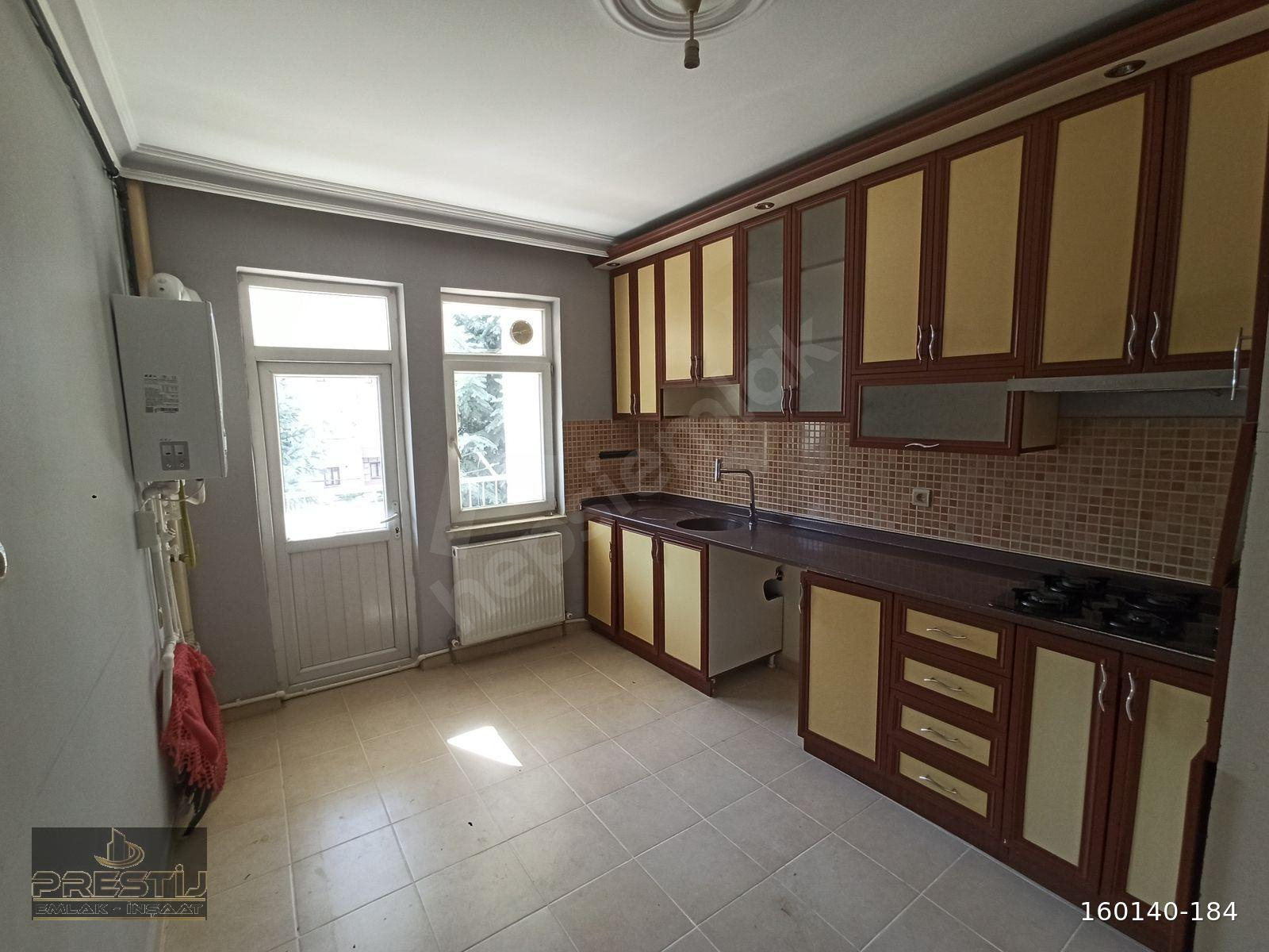 MERKEZDE 3+1 KİRALIK DAİRE - BAĞIMSIZ MUTFAKLI 2 BALKONLU