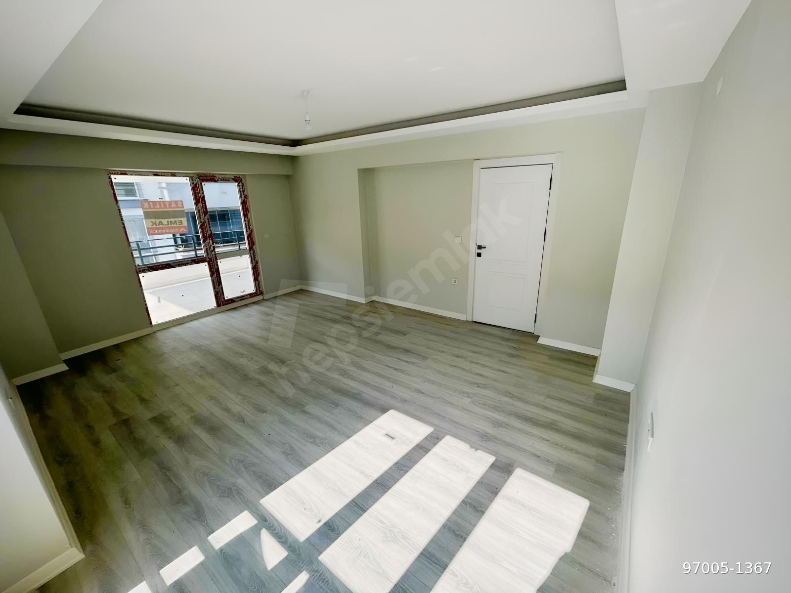 Son kat kiralık Sıfır 2+1 Daire...