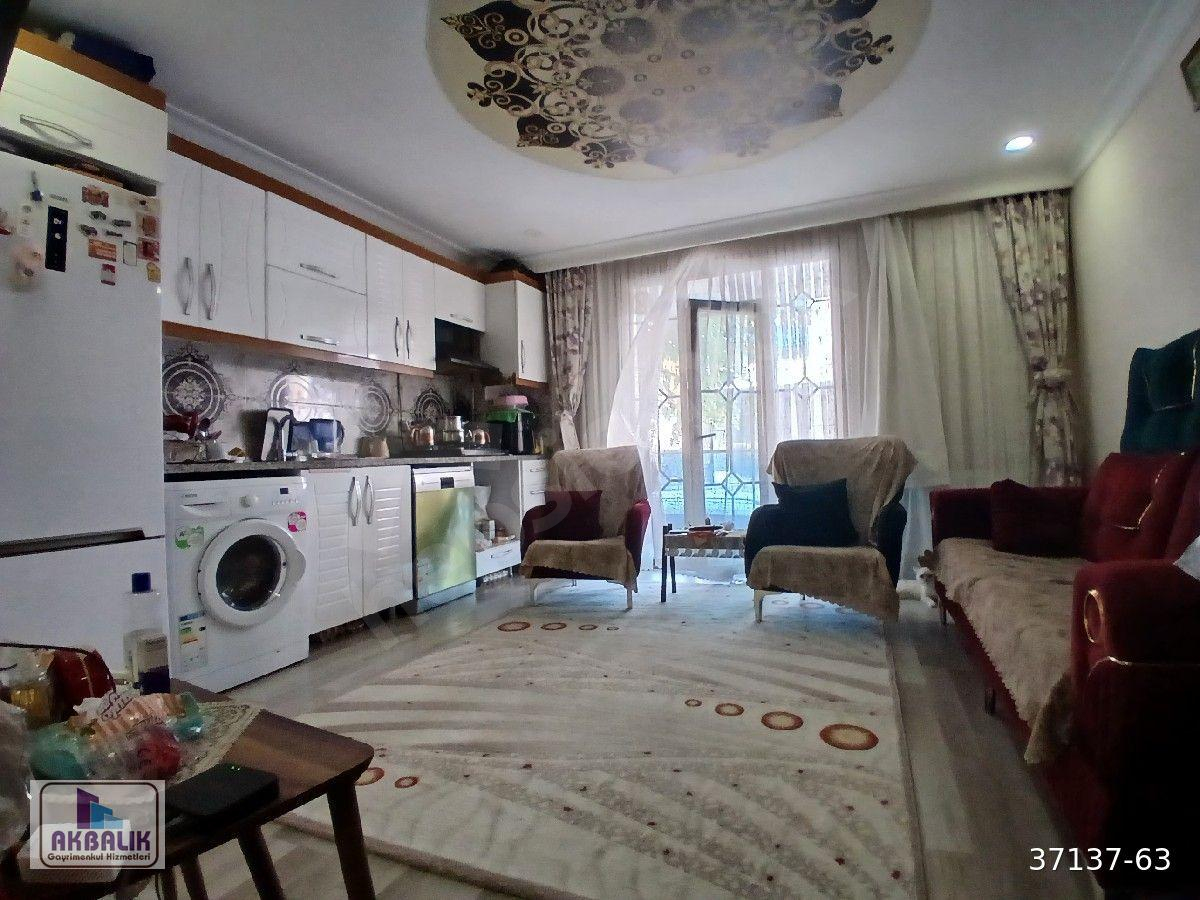 ESENYURT PINAR MAHALLESİNDE SATILIK 2+1 YÜKSEK GİRİŞ DAİRE