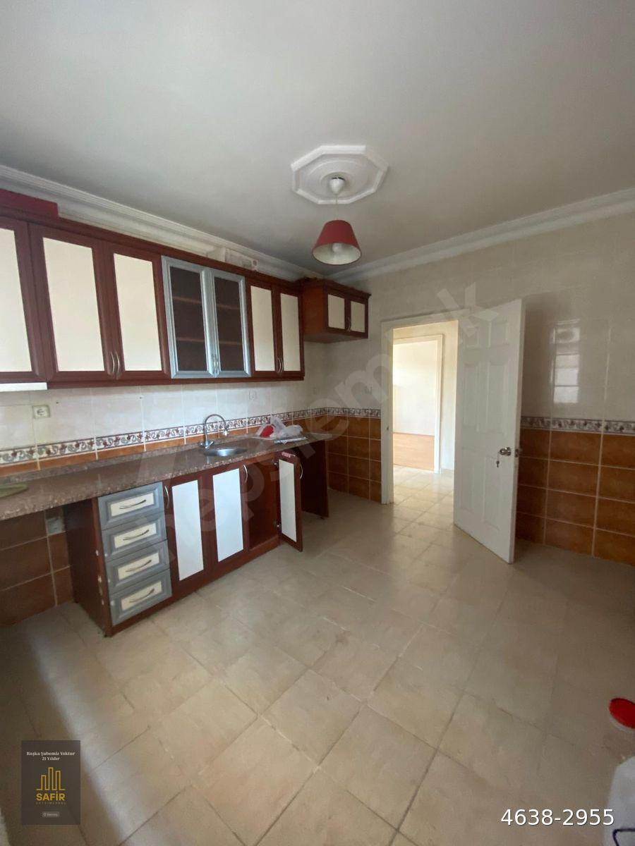 ŞİRİNEVLERDE 2+1 MERKEZE YAKIN GENİŞ DAİRE