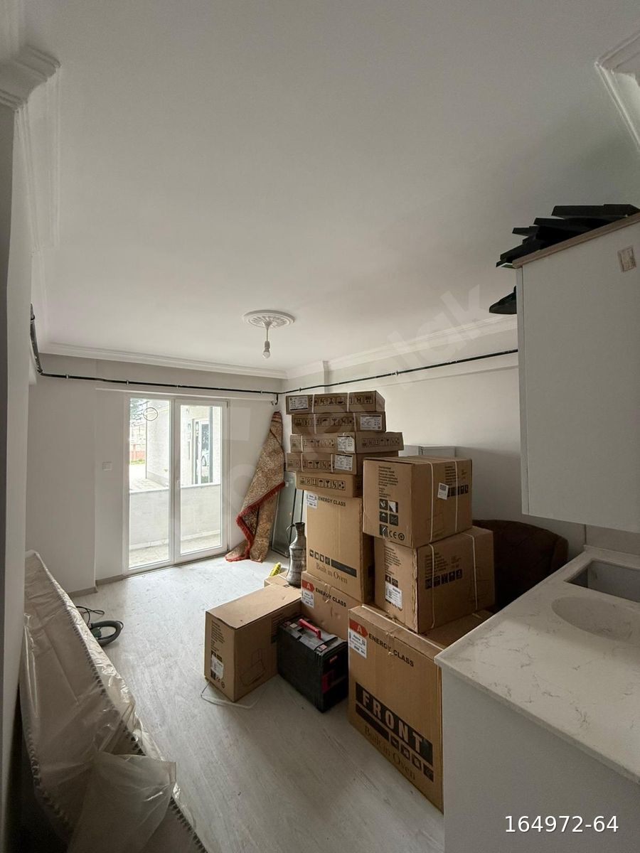 Jandarma Karşısı İSKANLI Satılık 1+1 - 50m² Brüt Ankastreli