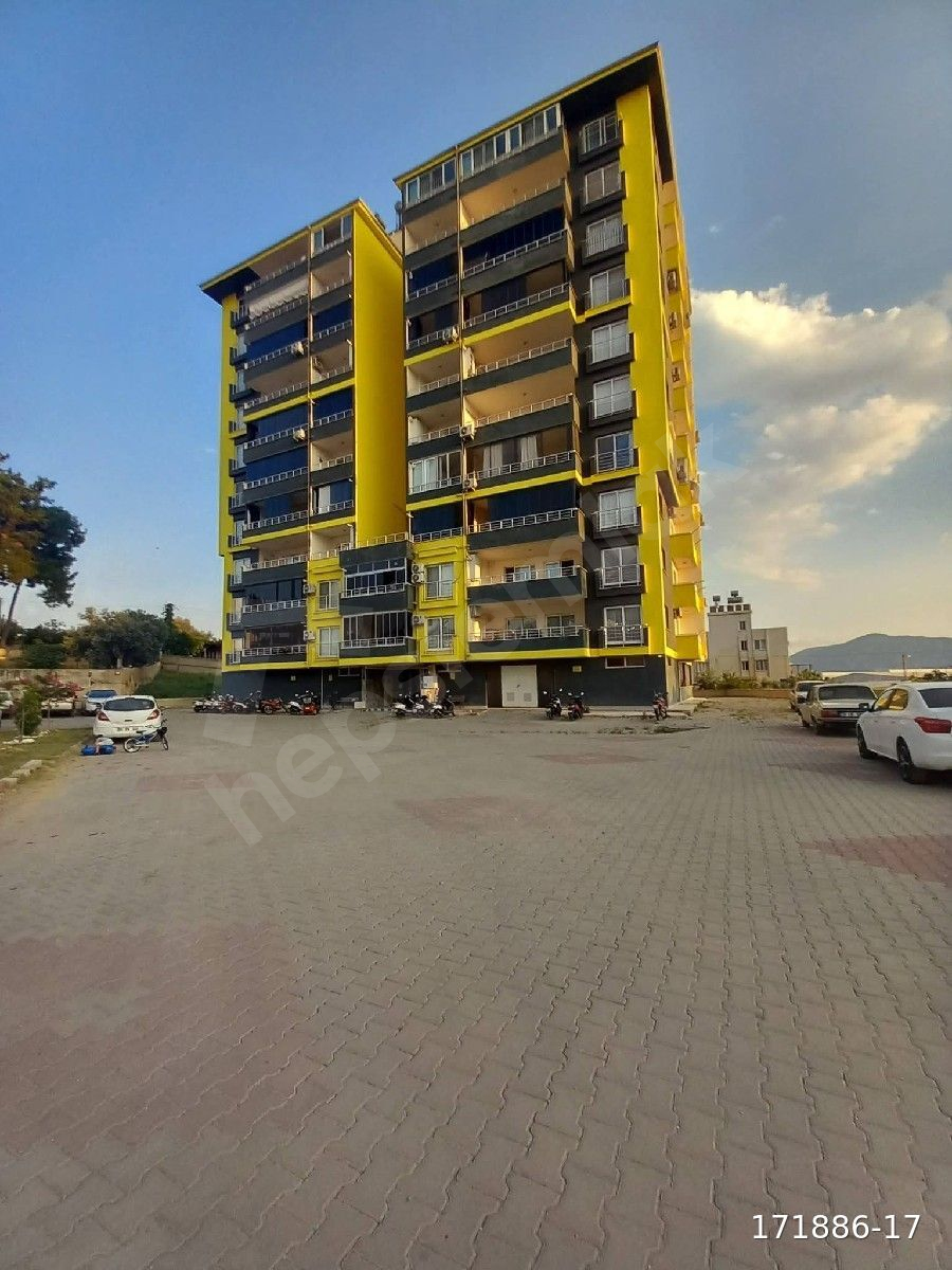 RÇ EMLAK GAYRİMENKUL’DEN ANAMUR AKARCA DA Geniş 2+1 Daire.Bakımlı daire arayana fırsat fiyata .