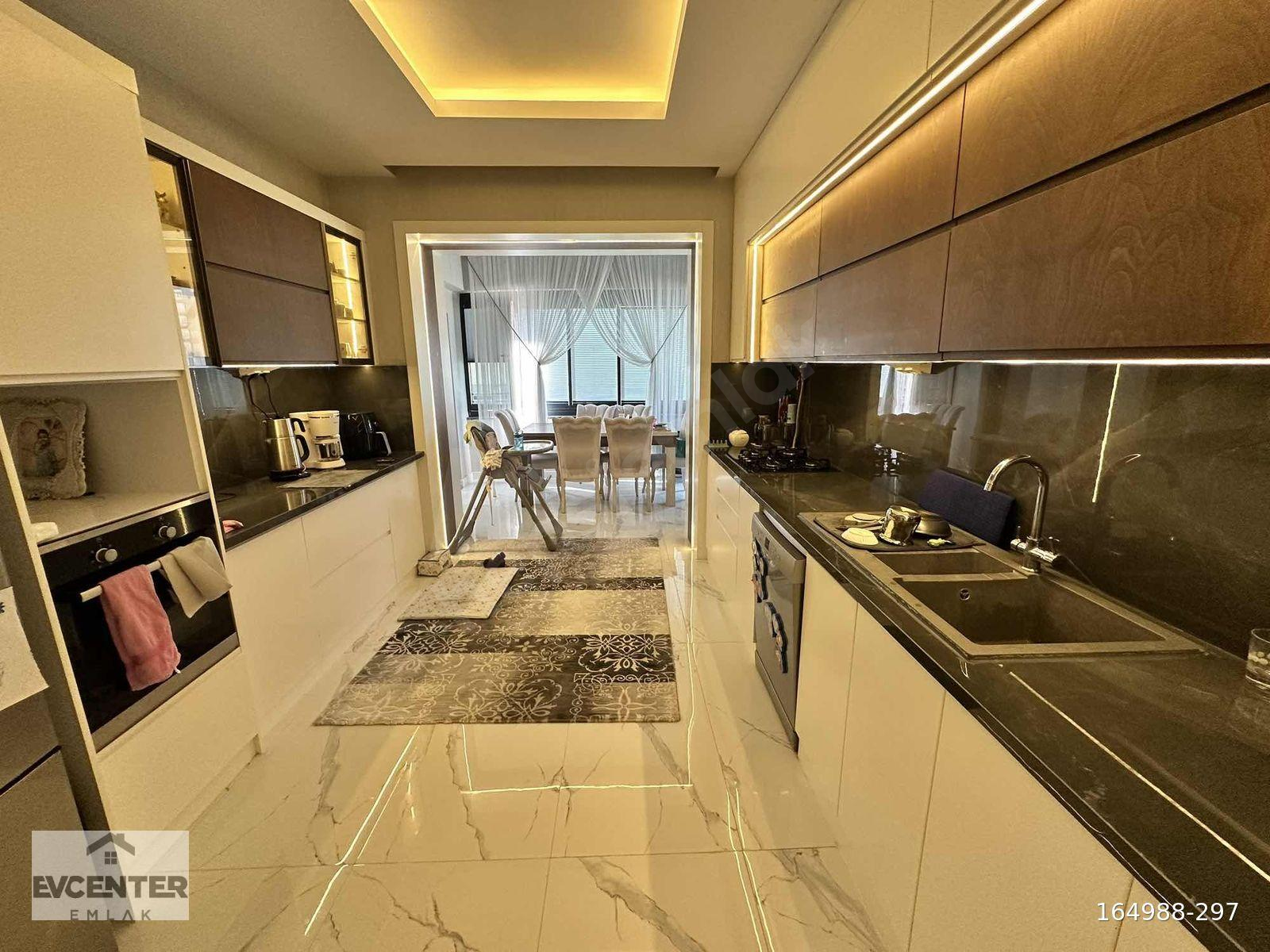 BEŞTEPEDE SİTE İÇERİSİNDE ÖZEL YAPIM 2,5+1 LÜKS SATILIK DAİRE!