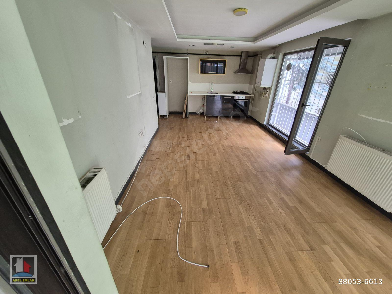 AREL'DEN EMEK'TE YENİ BİNA GİRİŞ KAT GENİŞ TERAS K.OTOPARK 1+1