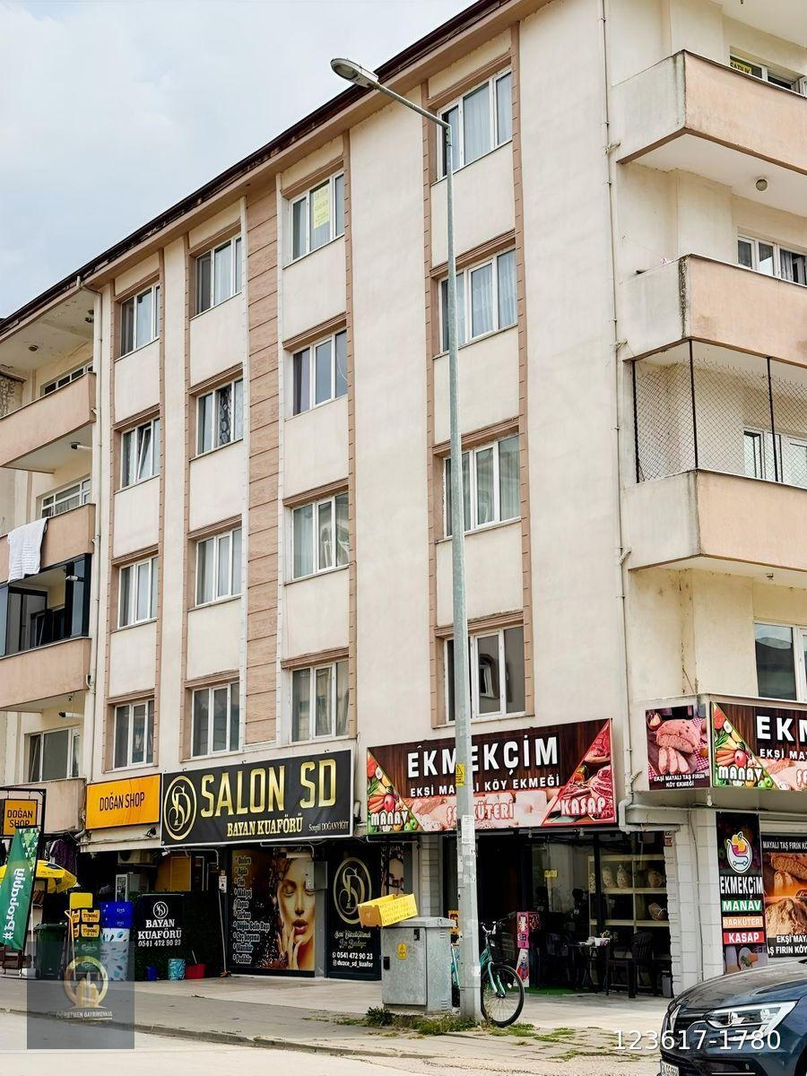 ÖĞRETMEN'DEN AZMİMİLLİ'DE 135 M² KİRALIK DAİRE