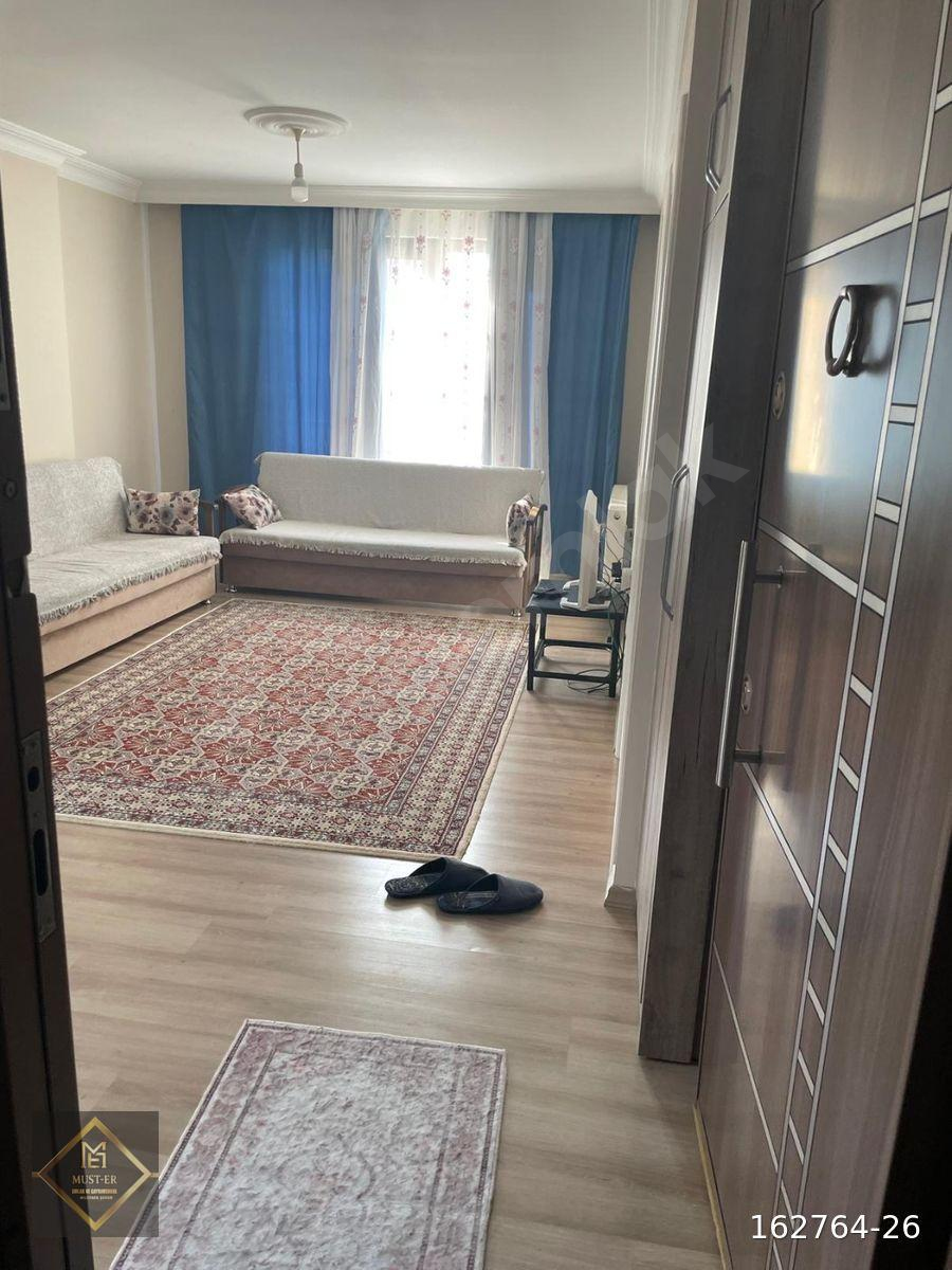 BAHÇELİEVLER SAVAŞTEPE CADDESİNDE EŞYALI 1+1