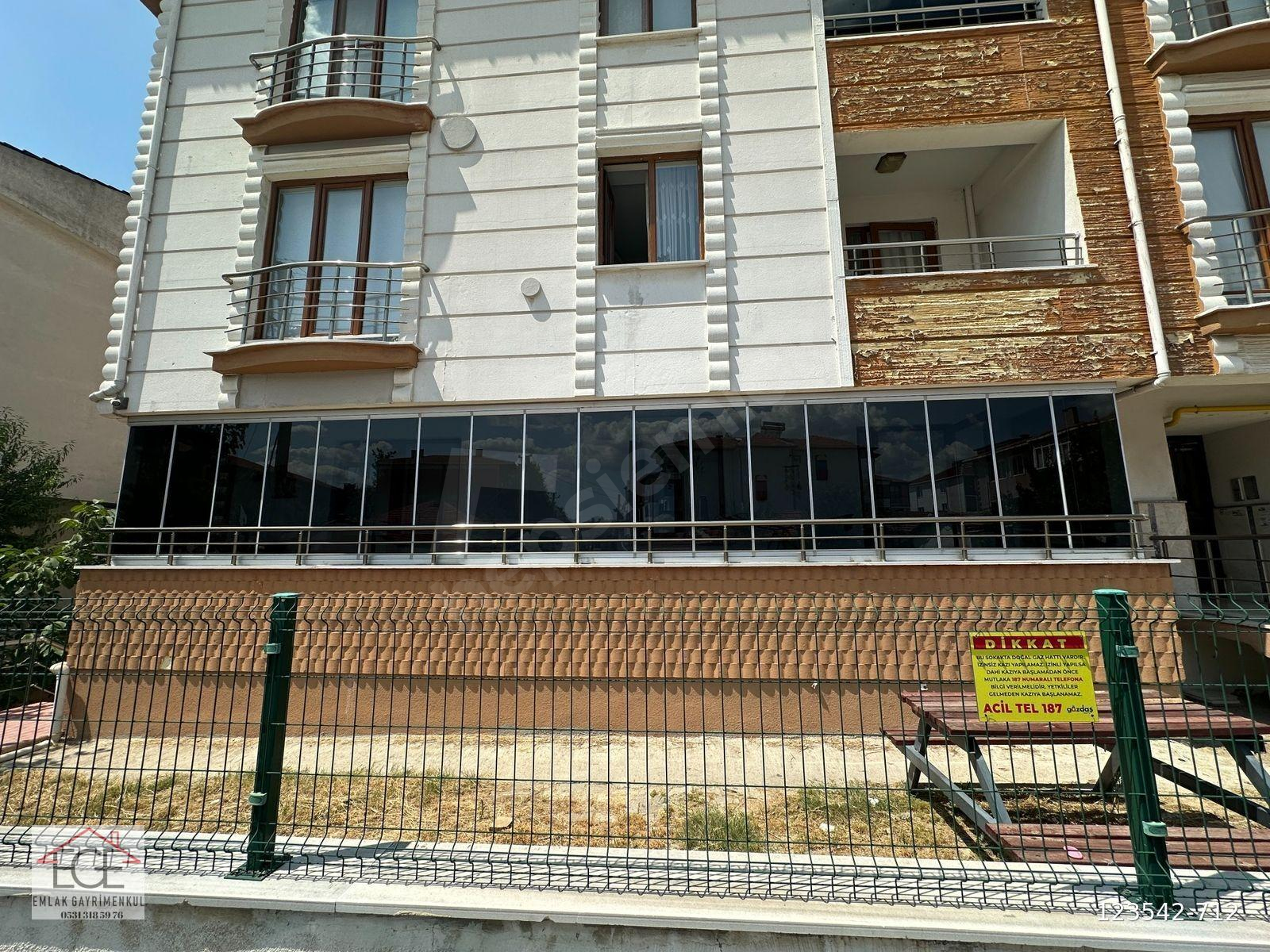 EGE EMLAK'TAN İSPAT CAMİDE SATILIK 2+1 YÜKSEK GİRİŞ DAİRE