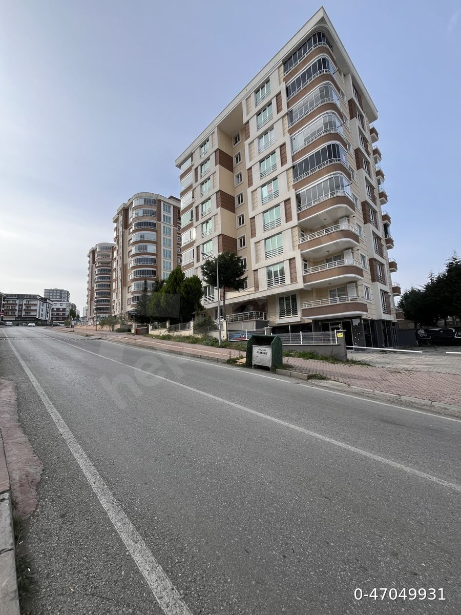 Nişantaşı caddesine cephe 3+1