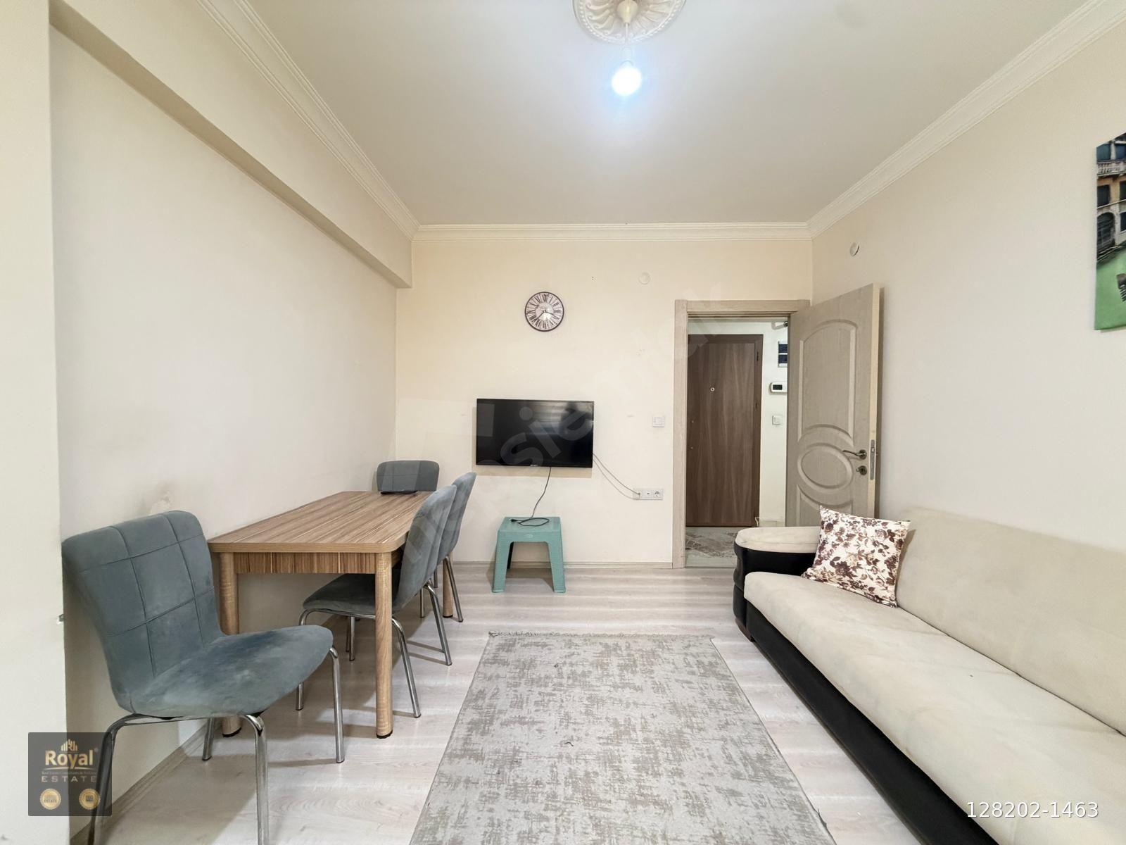 ROYAL EMLAKTAN MUHTEŞEM KONUMDA KİRALIK 2+0 EŞYALI DAİRE