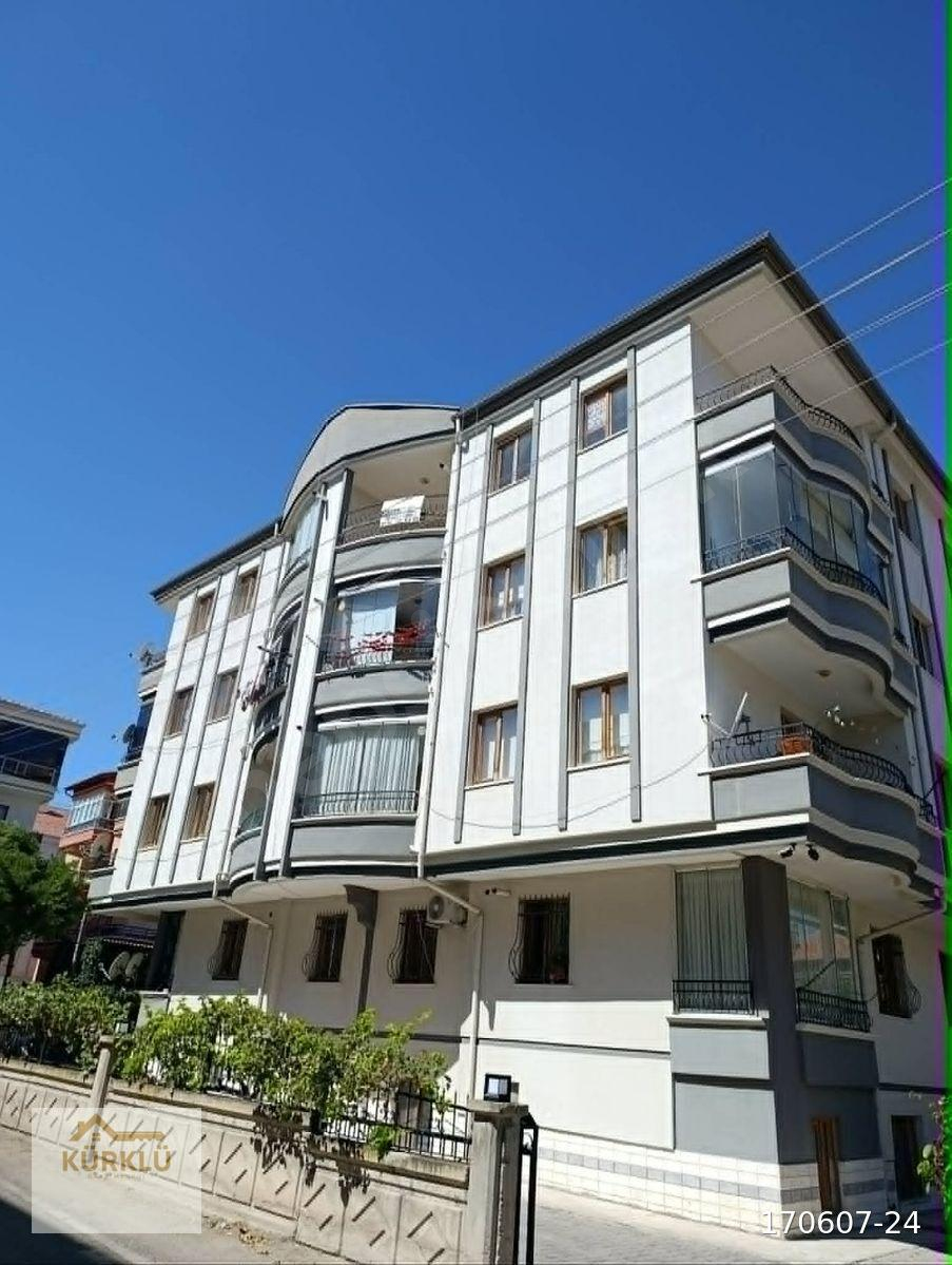 aksaray merkez öğretmenevi arkasında kiralık 3+1 daire