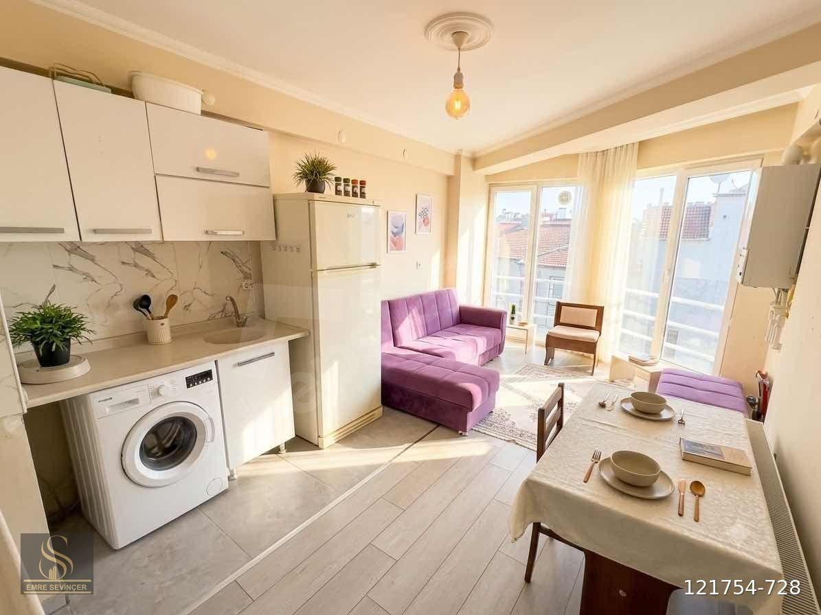 SEVİNÇERDEN BASIN ŞEHİTLERİ CD. ASANSÖRLÜ 2+1 KİRALIK DAİRE