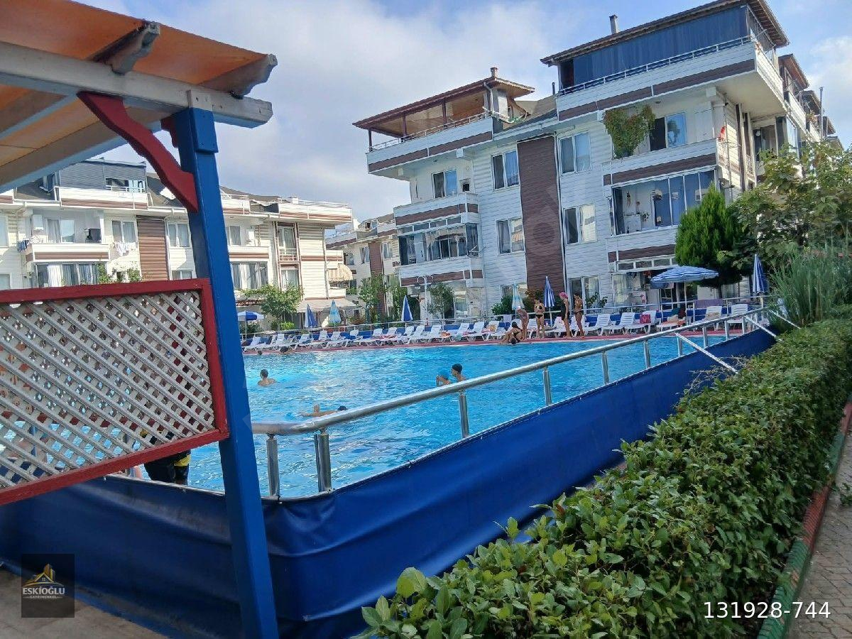 DENİZE YAKIN GARDENYA SİTESİNDE EŞYALI 2+1 DAİRE