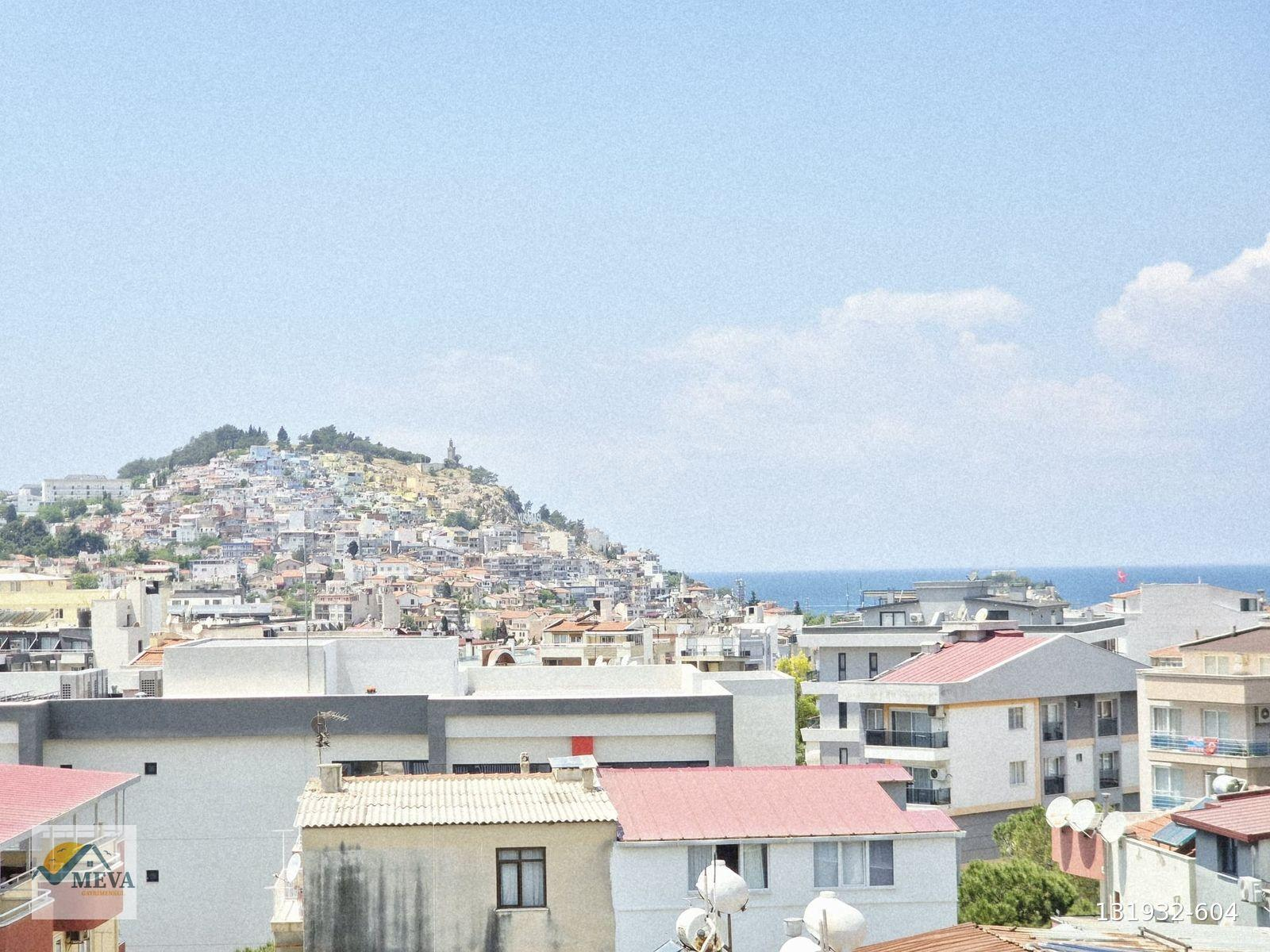 KUŞADASI MERKEZDE DOĞALGAZLI,ASANSÖRLÜ,SATILIK 1+1 DAİRE