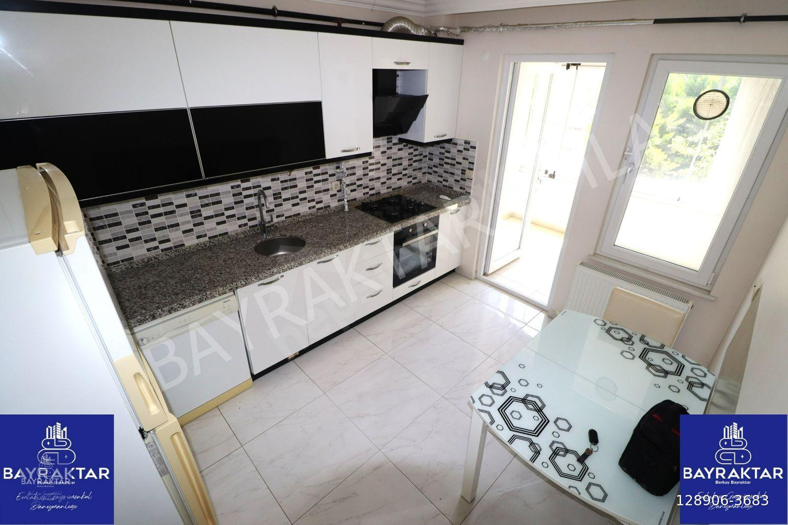 Bandırma İhsaniye Mahallesi'nde Kiralık 3+1 Site içerisinde Yüksek Giriş Daire Bayraktar Emlak'tan